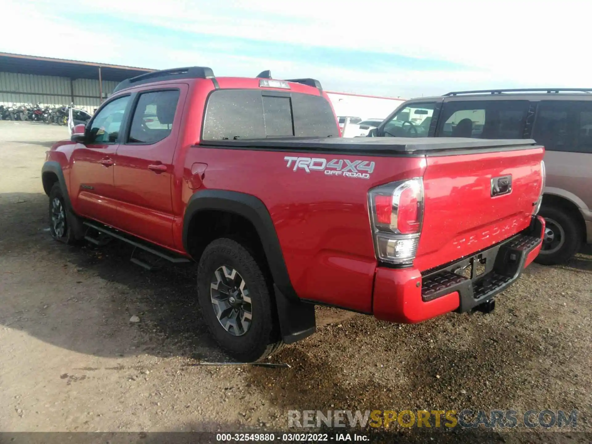 3 Photograph of a damaged car 3TMCZ5AN4NM472751 TOYOTA TACOMA 4WD 2022