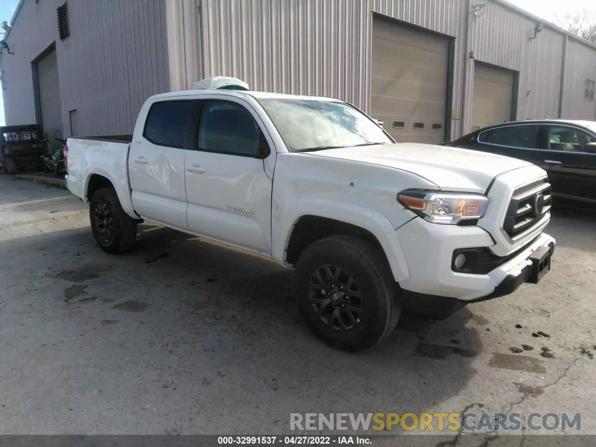 1 Photograph of a damaged car 3TMCZ5AN4NM485886 TOYOTA TACOMA 4WD 2022