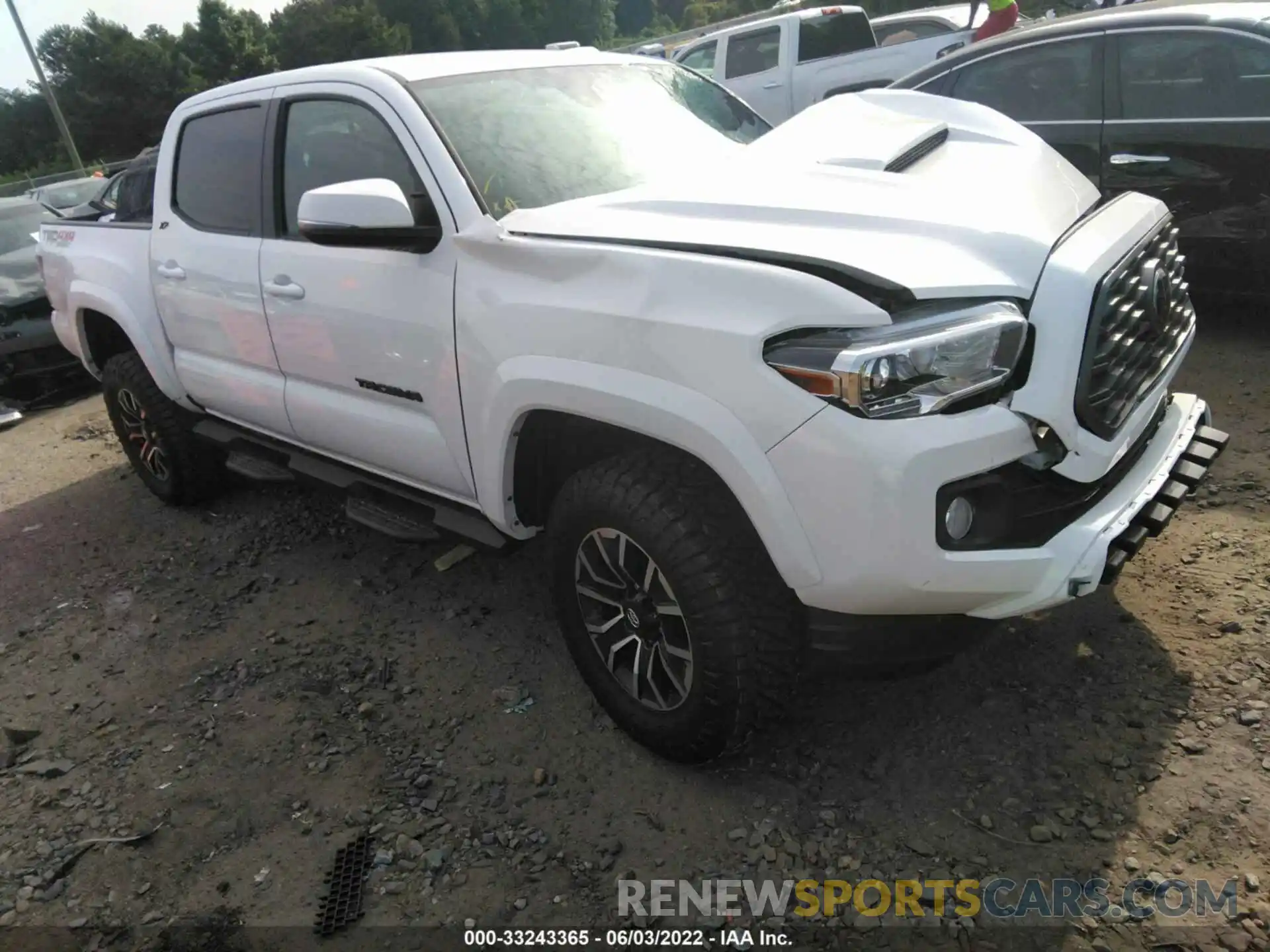 1 Photograph of a damaged car 3TMCZ5AN6NM464201 TOYOTA TACOMA 4WD 2022