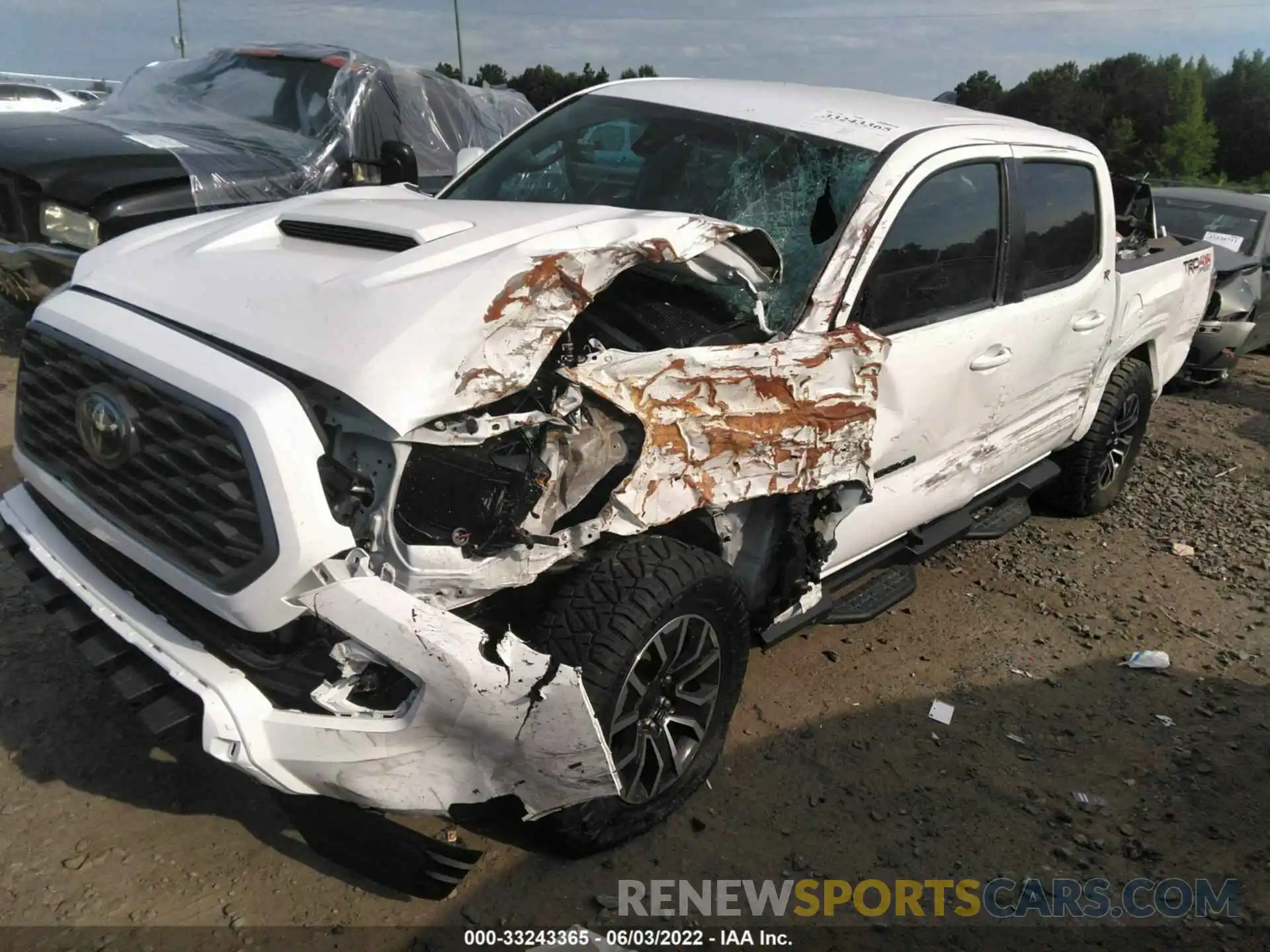 2 Photograph of a damaged car 3TMCZ5AN6NM464201 TOYOTA TACOMA 4WD 2022