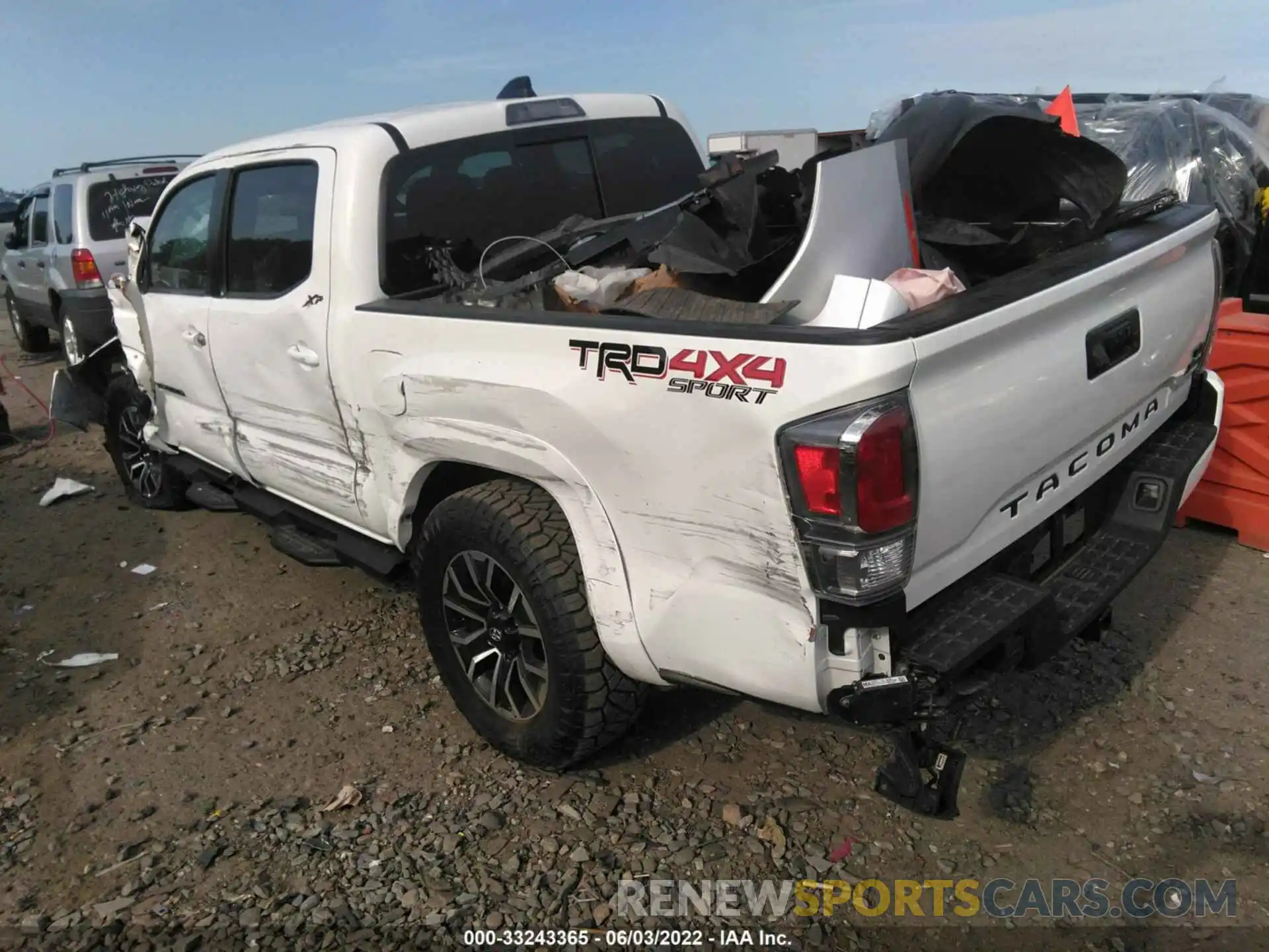 3 Photograph of a damaged car 3TMCZ5AN6NM464201 TOYOTA TACOMA 4WD 2022