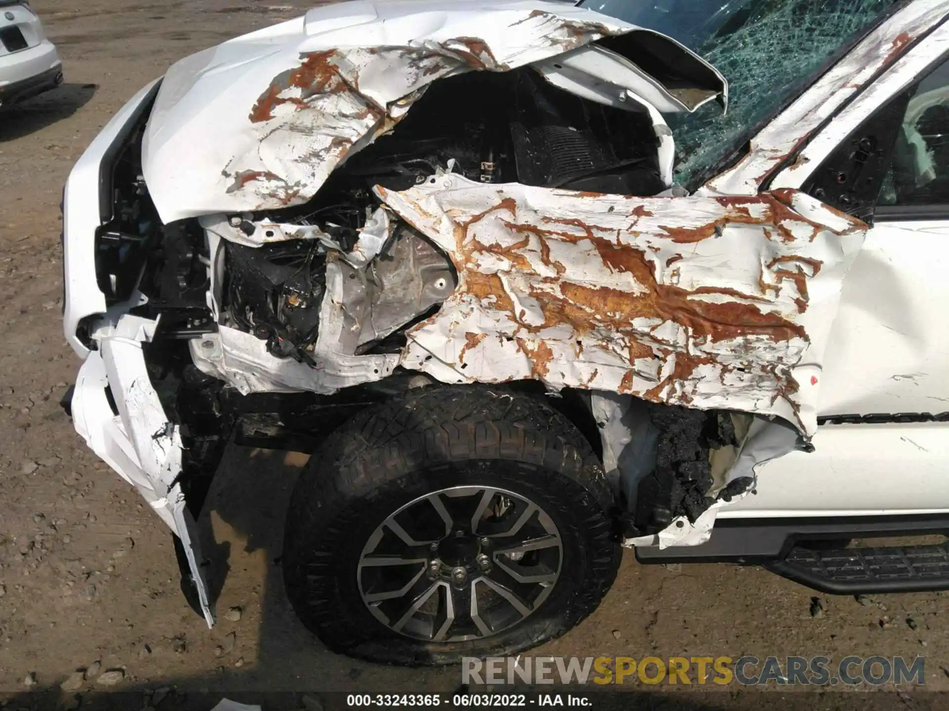 6 Photograph of a damaged car 3TMCZ5AN6NM464201 TOYOTA TACOMA 4WD 2022