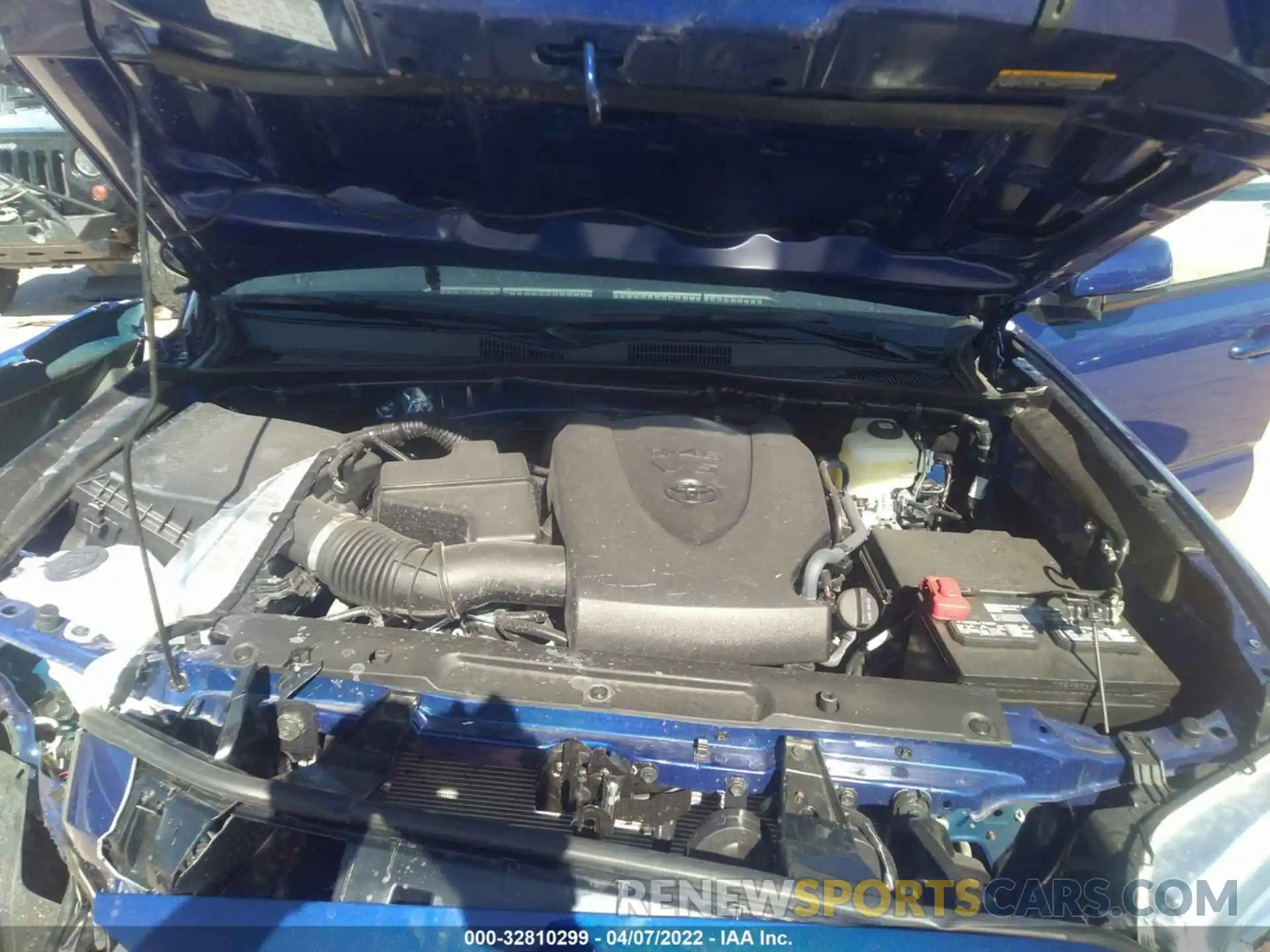 10 Photograph of a damaged car 3TMCZ5AN6NM487848 TOYOTA TACOMA 4WD 2022