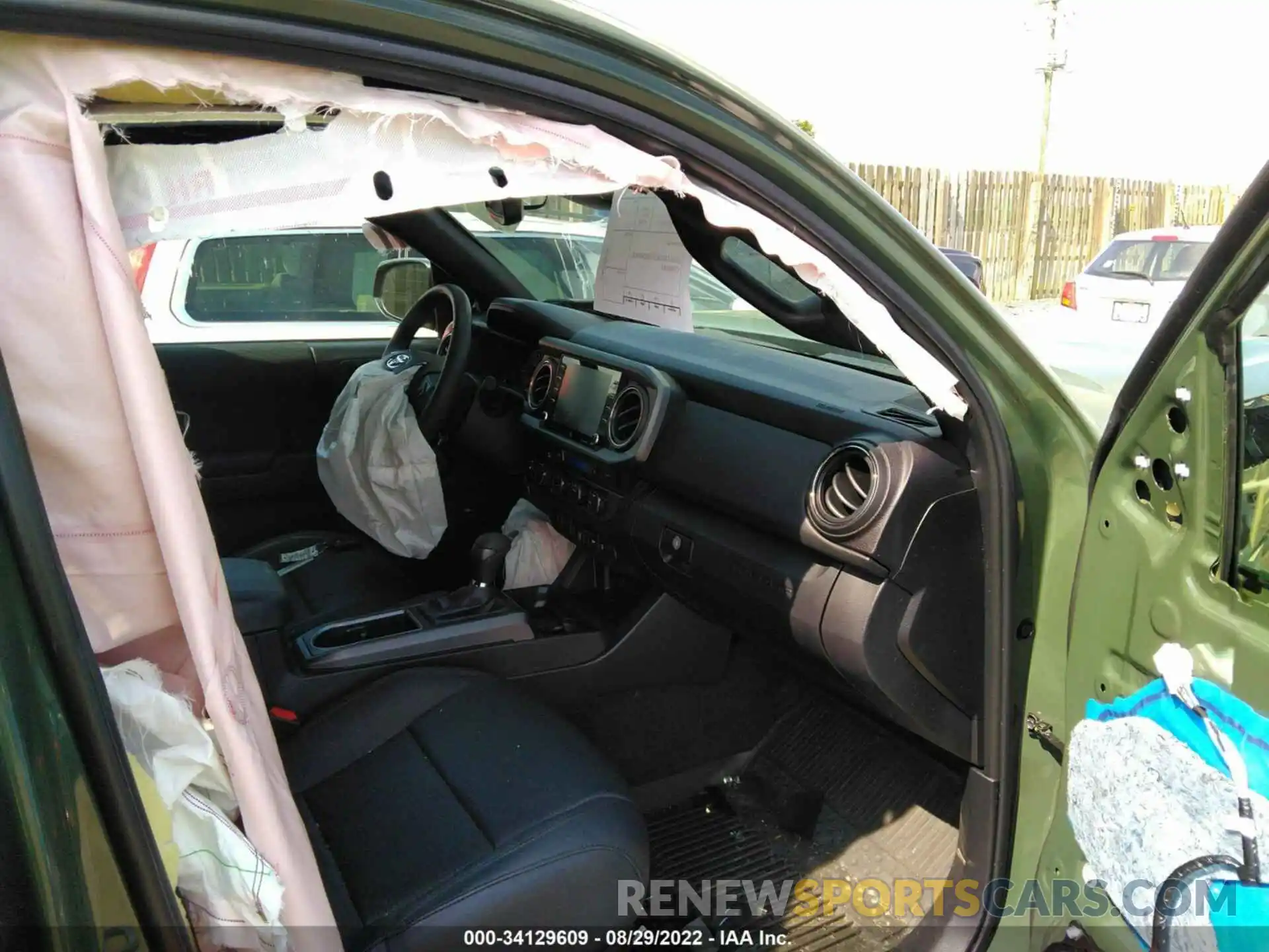 5 Photograph of a damaged car 3TMCZ5AN6NM487901 TOYOTA TACOMA 4WD 2022