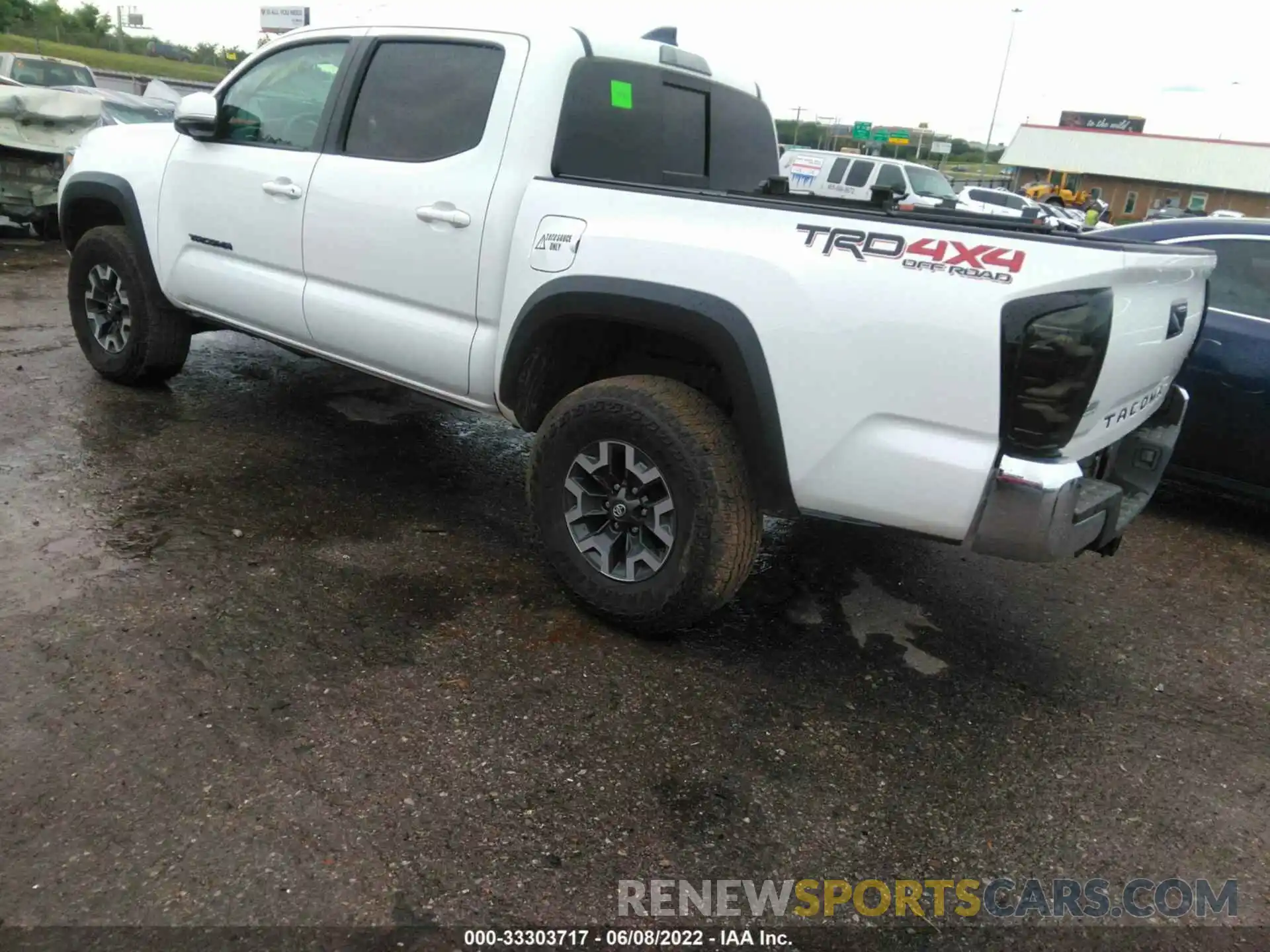 3 Photograph of a damaged car 3TMCZ5AN7NM454891 TOYOTA TACOMA 4WD 2022