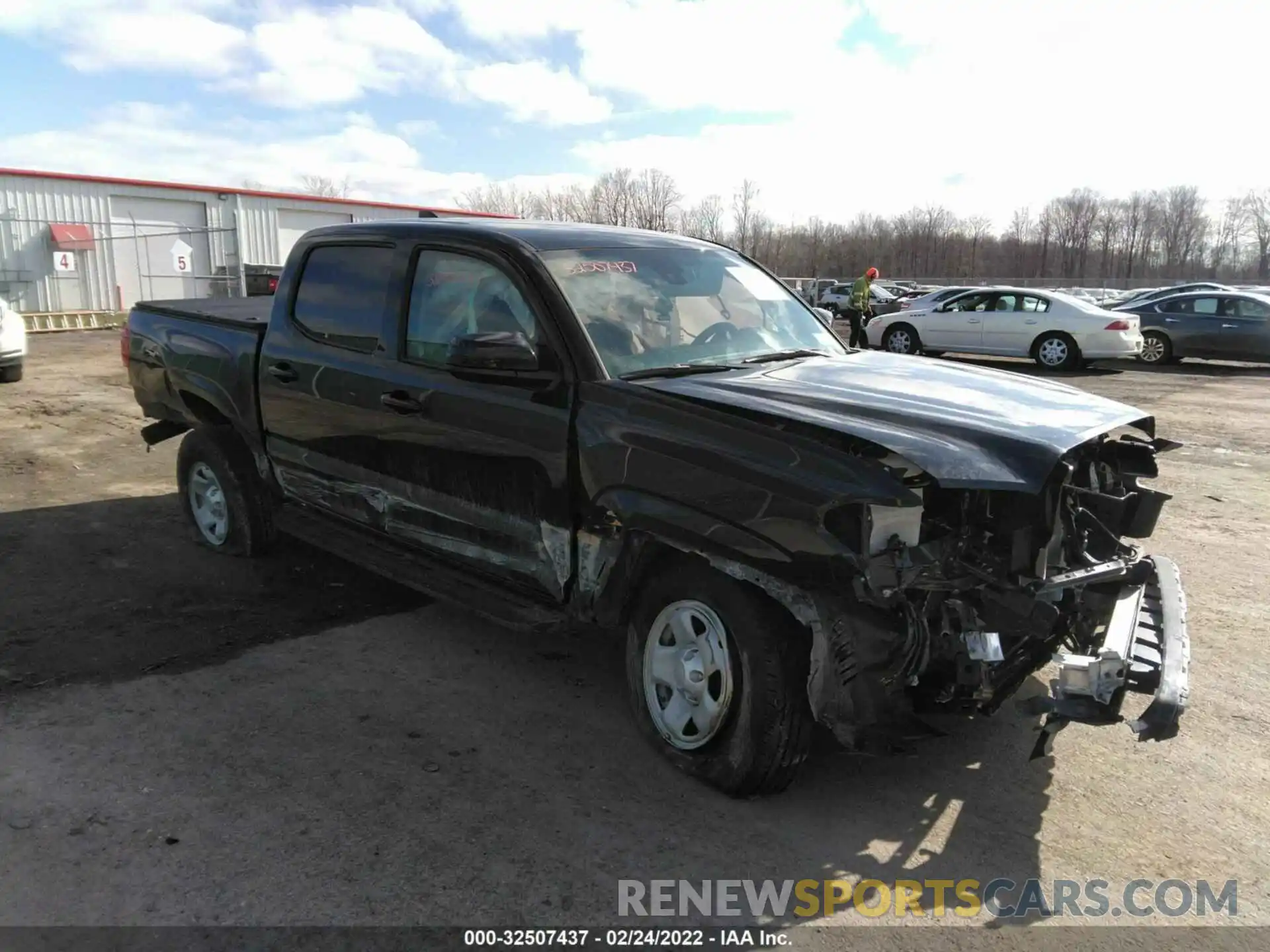 1 Photograph of a damaged car 3TMCZ5AN7NM464983 TOYOTA TACOMA 4WD 2022