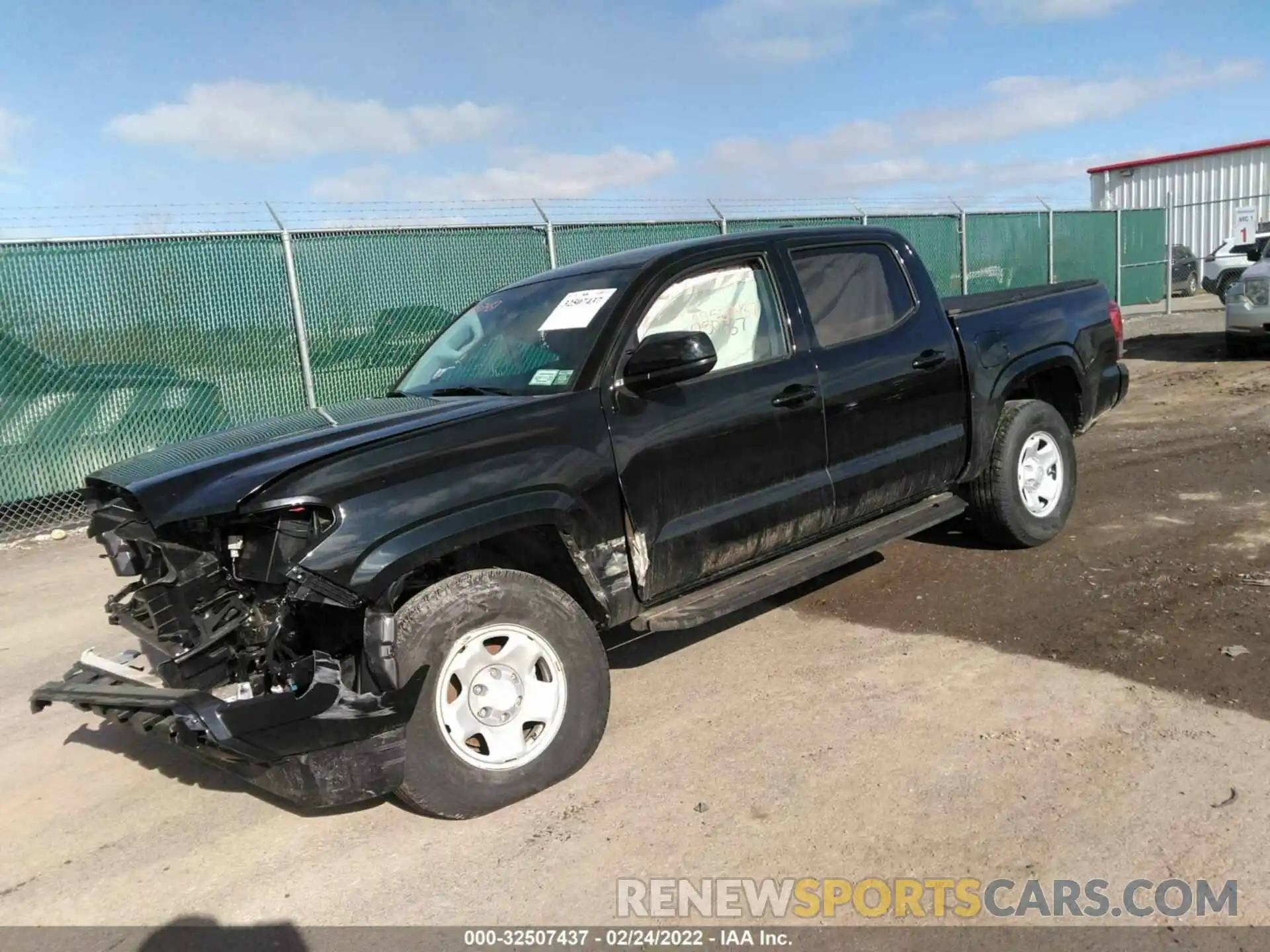 2 Photograph of a damaged car 3TMCZ5AN7NM464983 TOYOTA TACOMA 4WD 2022