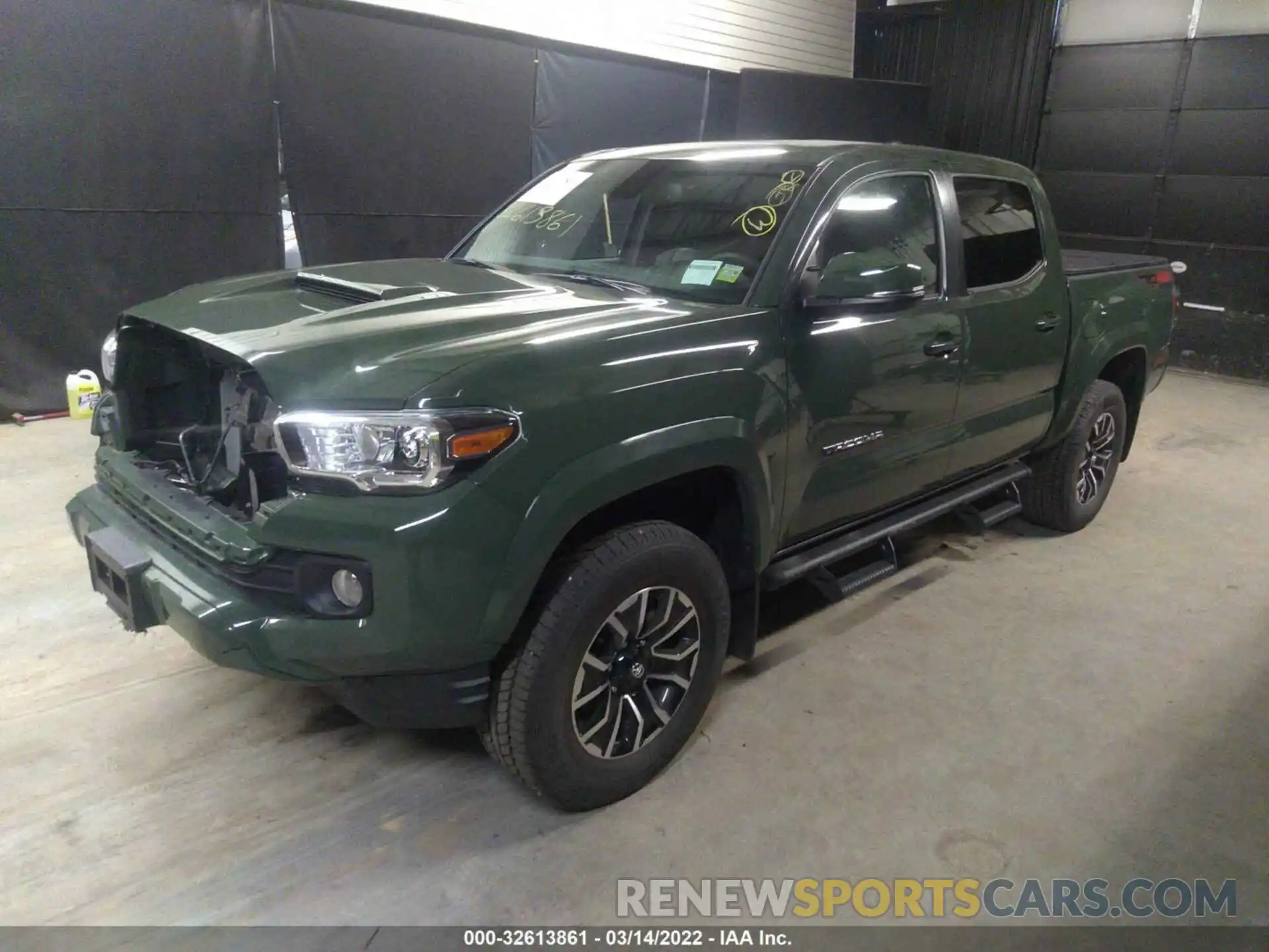 2 Photograph of a damaged car 3TMCZ5AN7NM466894 TOYOTA TACOMA 4WD 2022