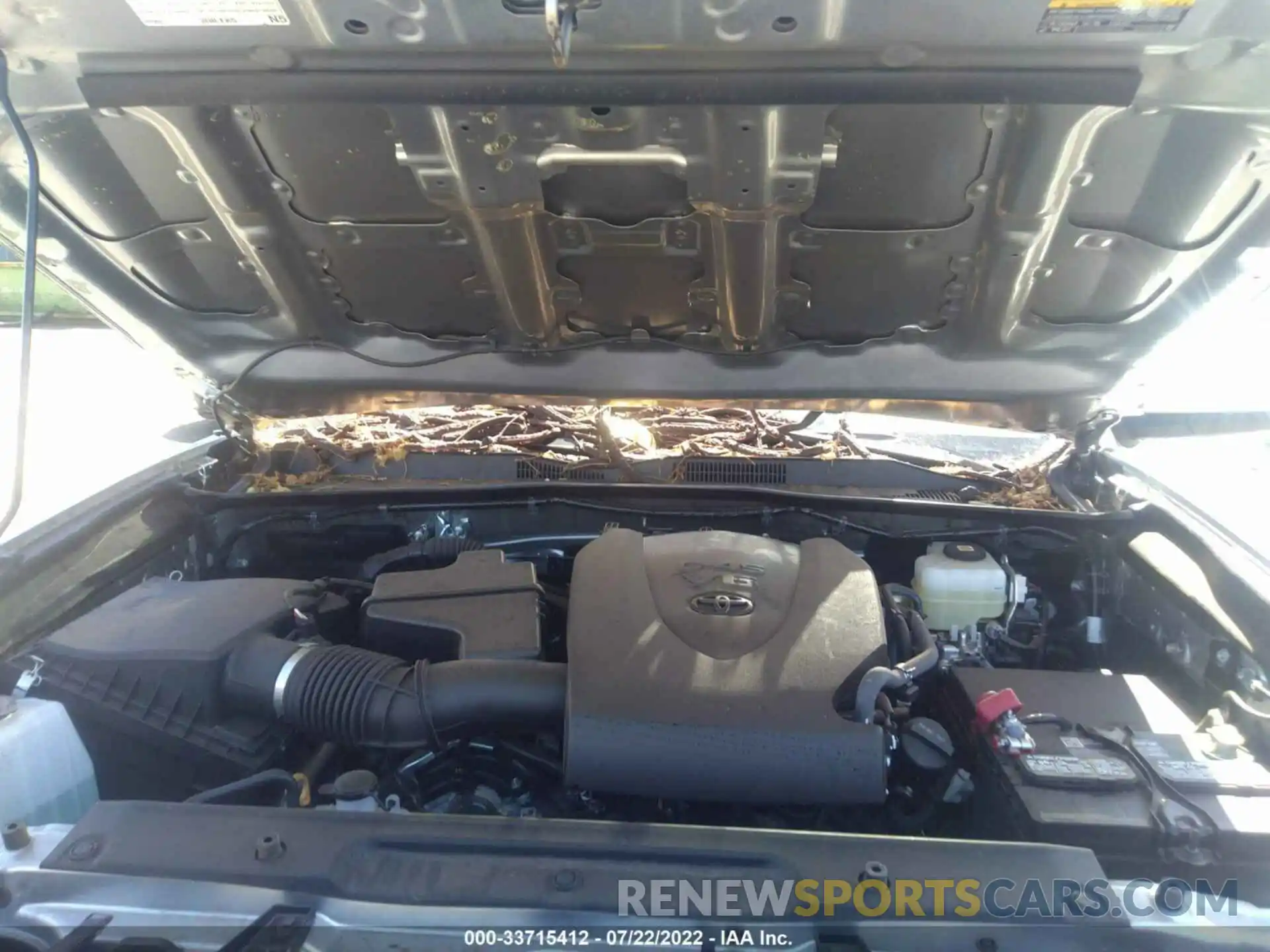 10 Photograph of a damaged car 3TMCZ5AN8NM456679 TOYOTA TACOMA 4WD 2022