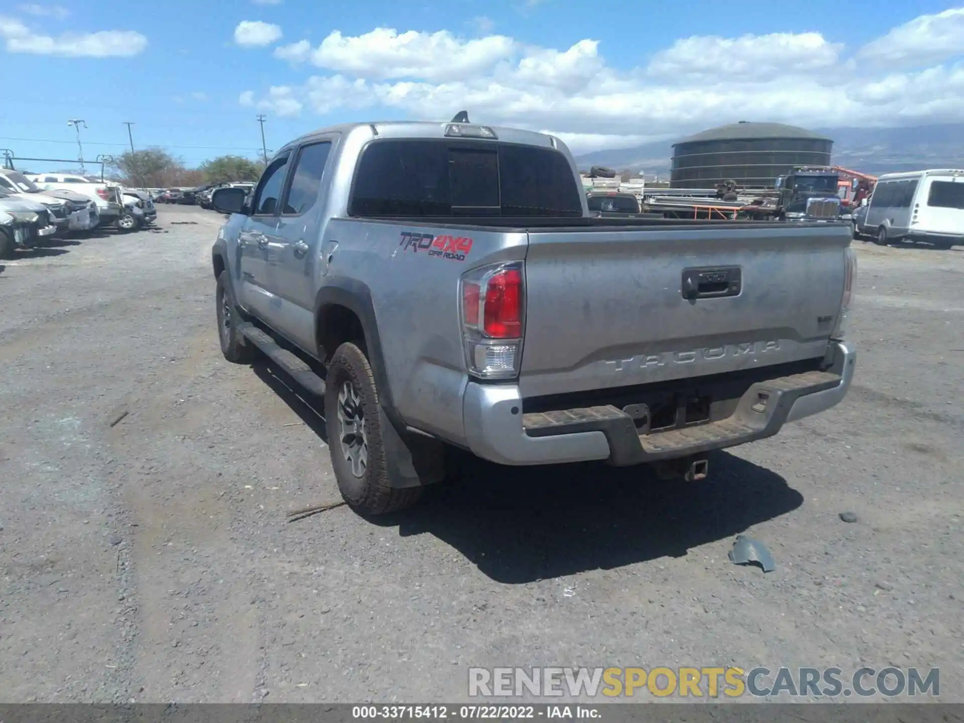 3 Photograph of a damaged car 3TMCZ5AN8NM456679 TOYOTA TACOMA 4WD 2022