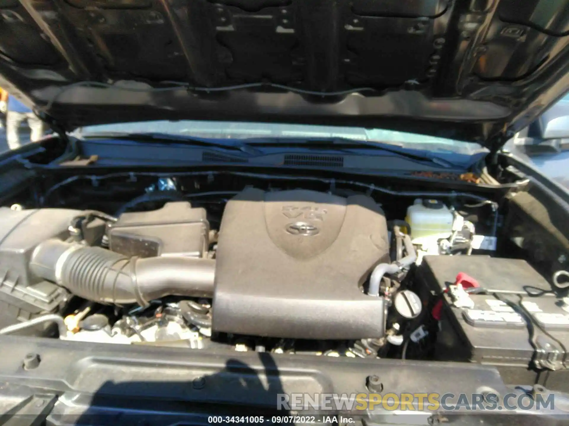 10 Photograph of a damaged car 3TMCZ5AN8NM487415 TOYOTA TACOMA 4WD 2022