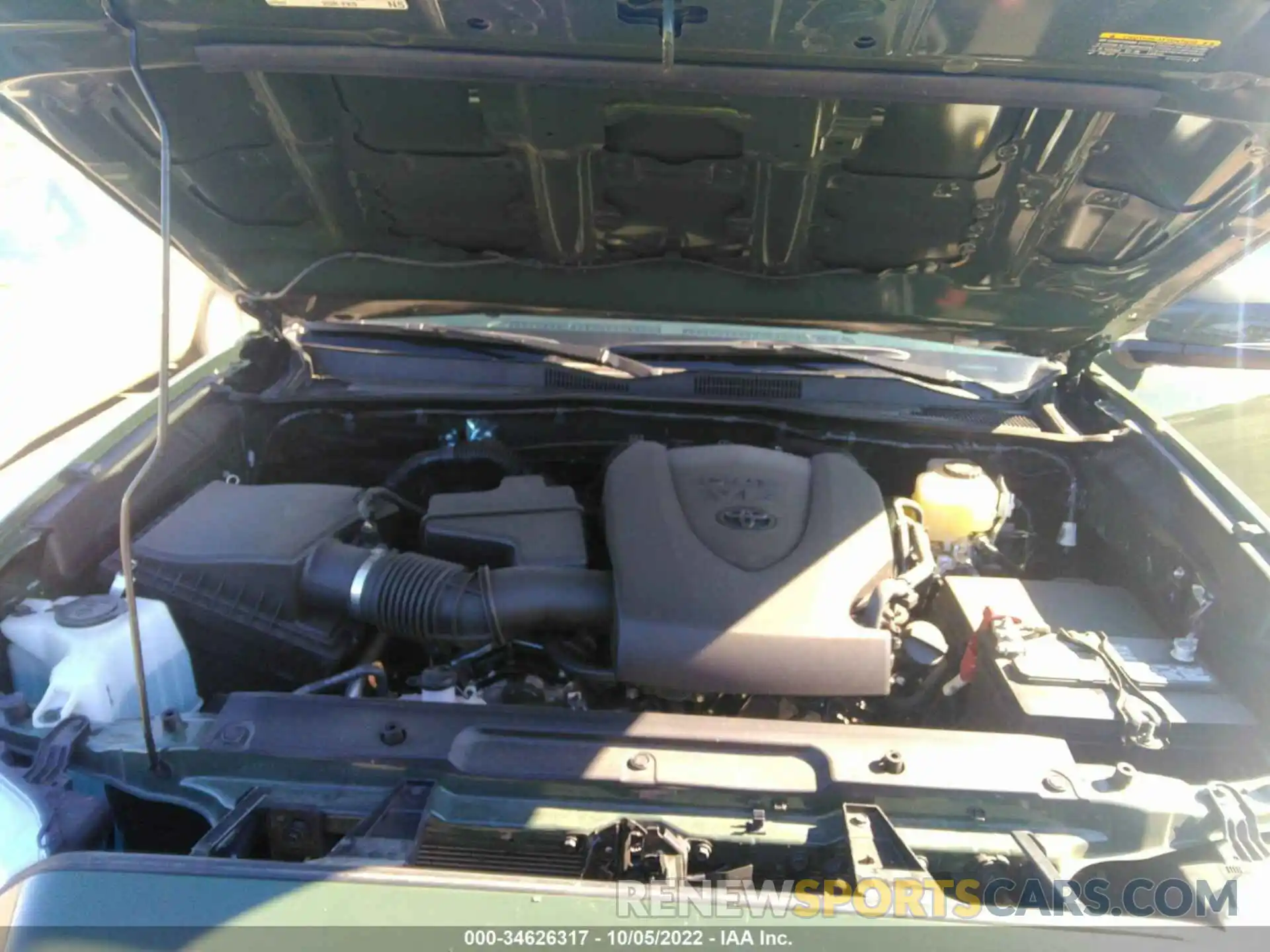 10 Photograph of a damaged car 3TMCZ5AN8NM505542 TOYOTA TACOMA 4WD 2022