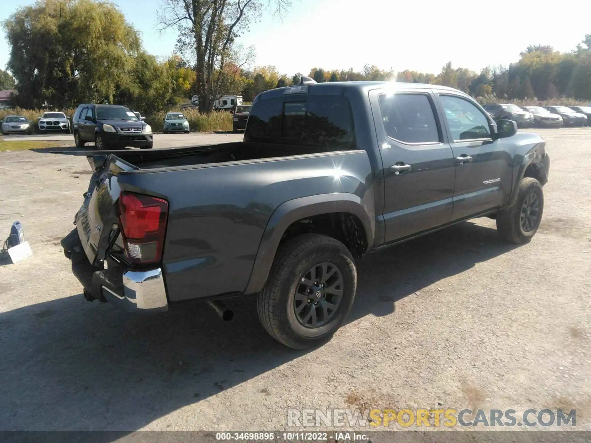 4 Фотография поврежденного автомобиля 3TMCZ5AN8NM511017 TOYOTA TACOMA 4WD 2022