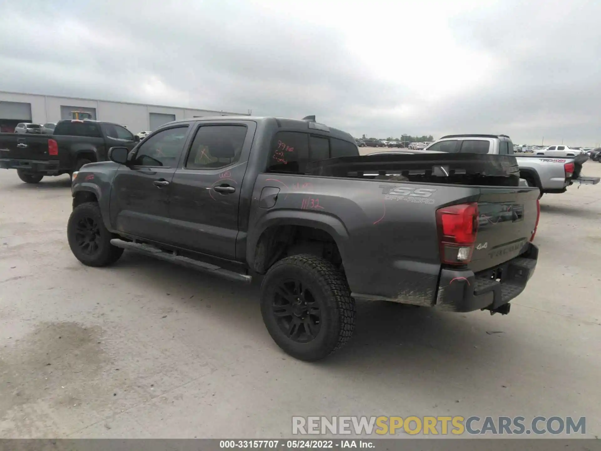 3 Photograph of a damaged car 3TMCZ5AN9NM454729 TOYOTA TACOMA 4WD 2022