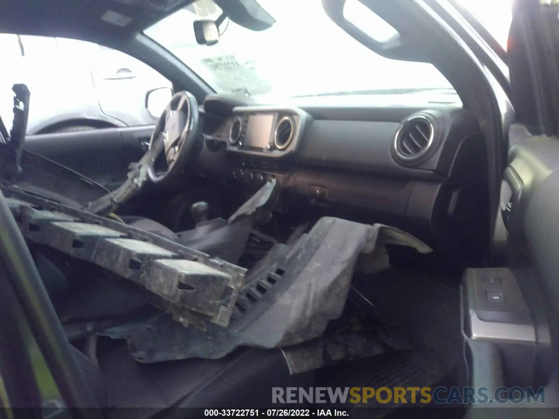 5 Photograph of a damaged car 3TMCZ5AN9NM487746 TOYOTA TACOMA 4WD 2022