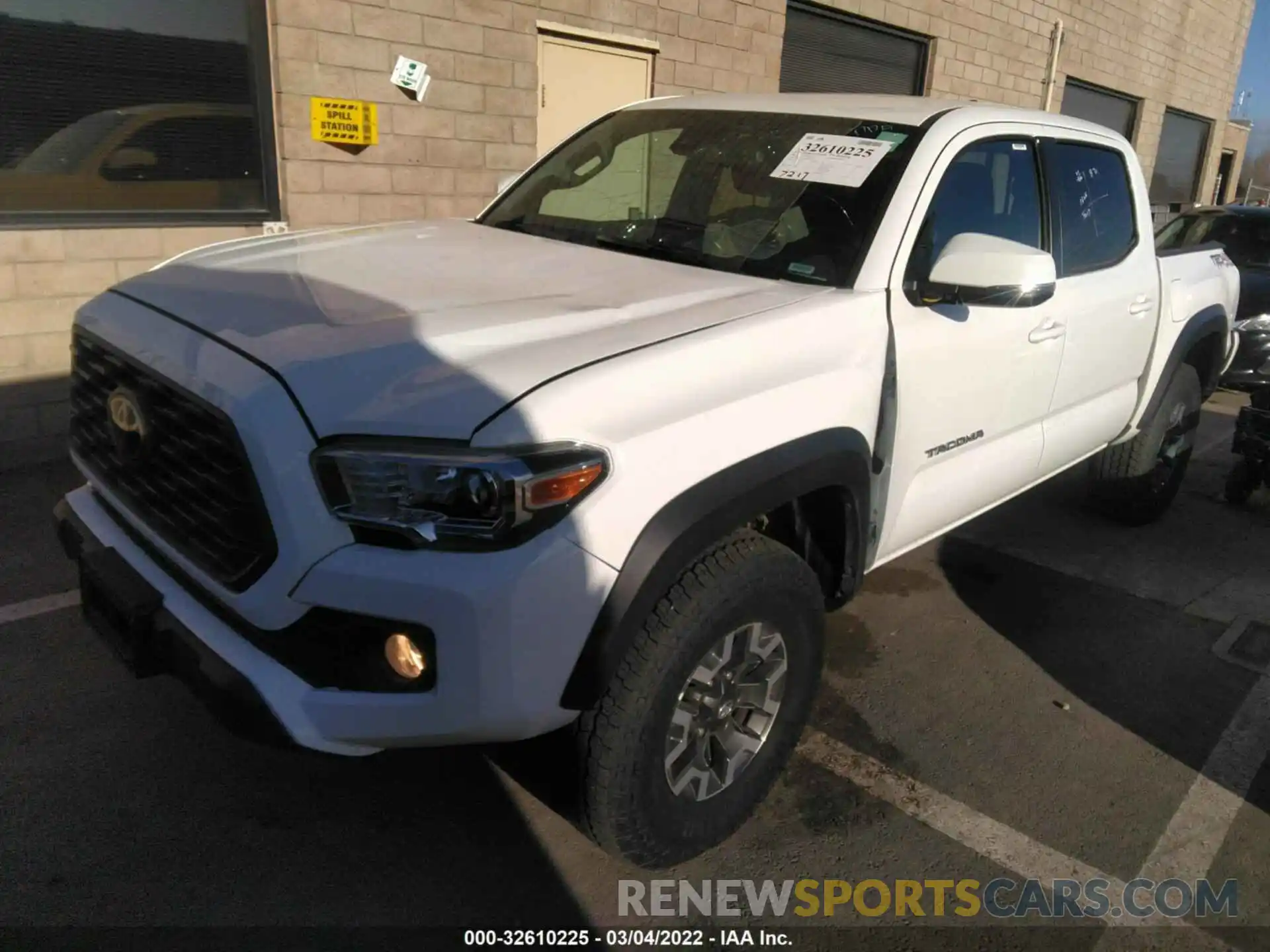 2 Photograph of a damaged car 3TMCZ5ANXNM453203 TOYOTA TACOMA 4WD 2022