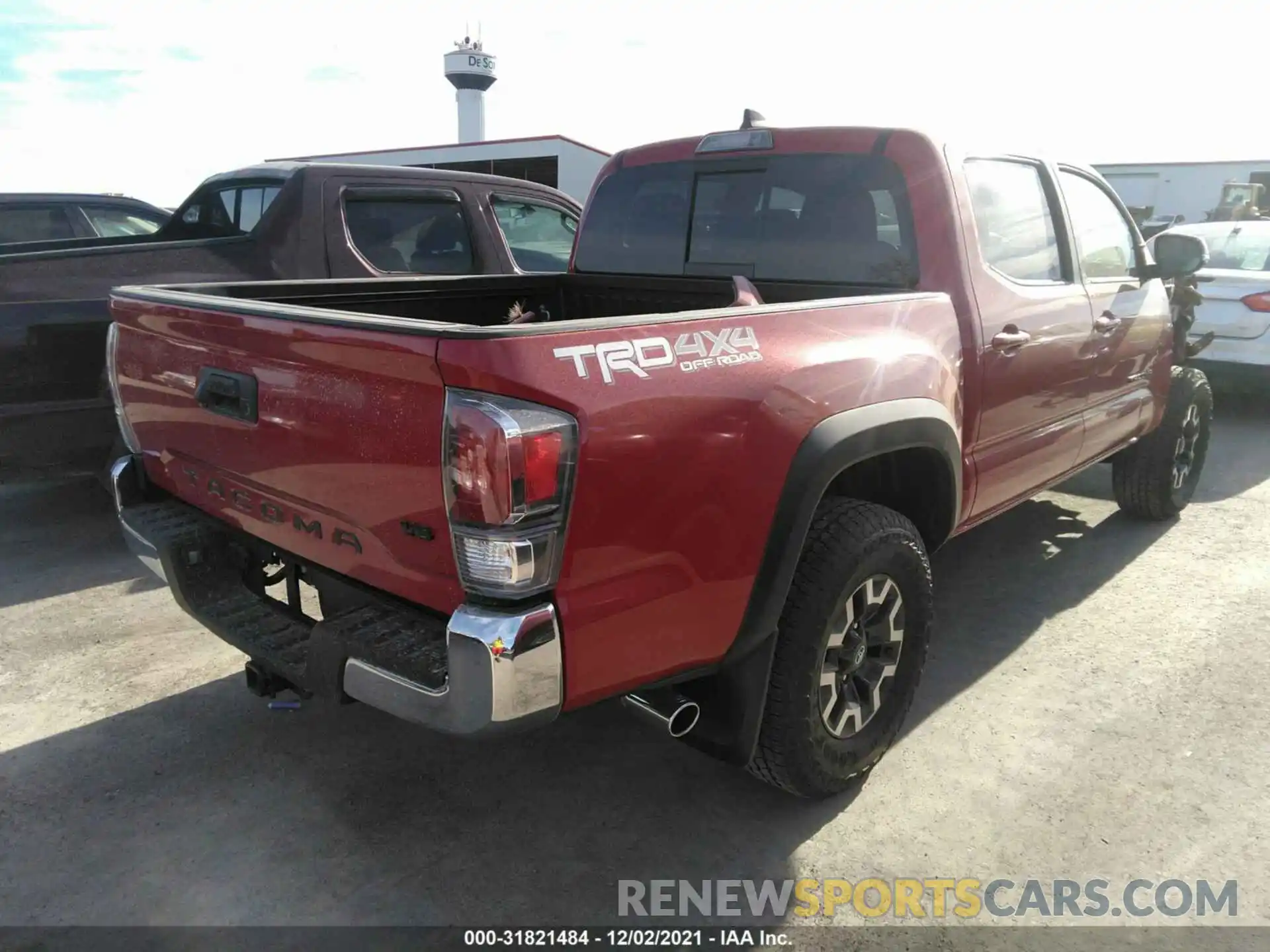 4 Photograph of a damaged car 3TMCZ5ANXNM456991 TOYOTA TACOMA 4WD 2022