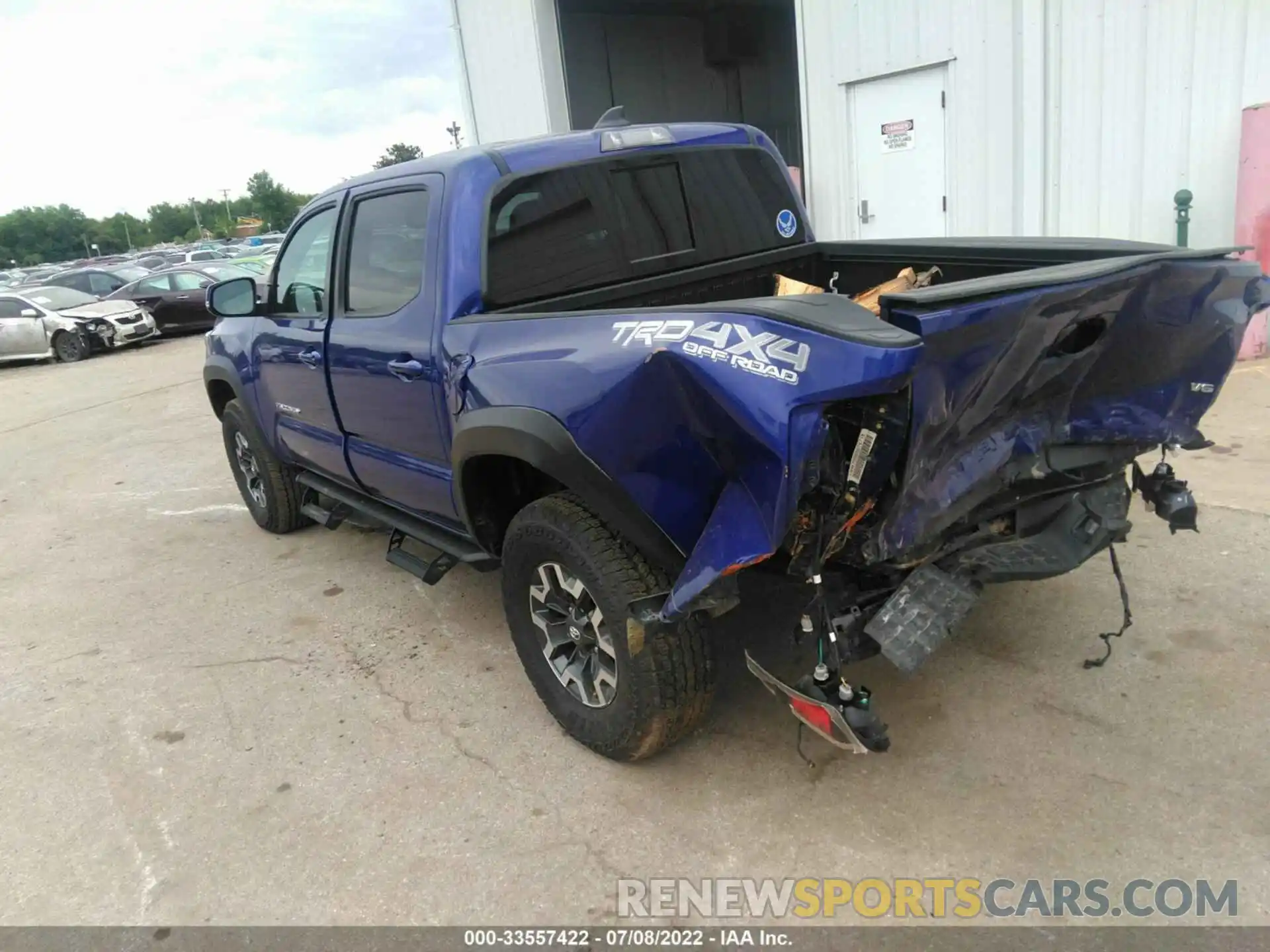 3 Photograph of a damaged car 3TMCZ5ANXNM457901 TOYOTA TACOMA 4WD 2022