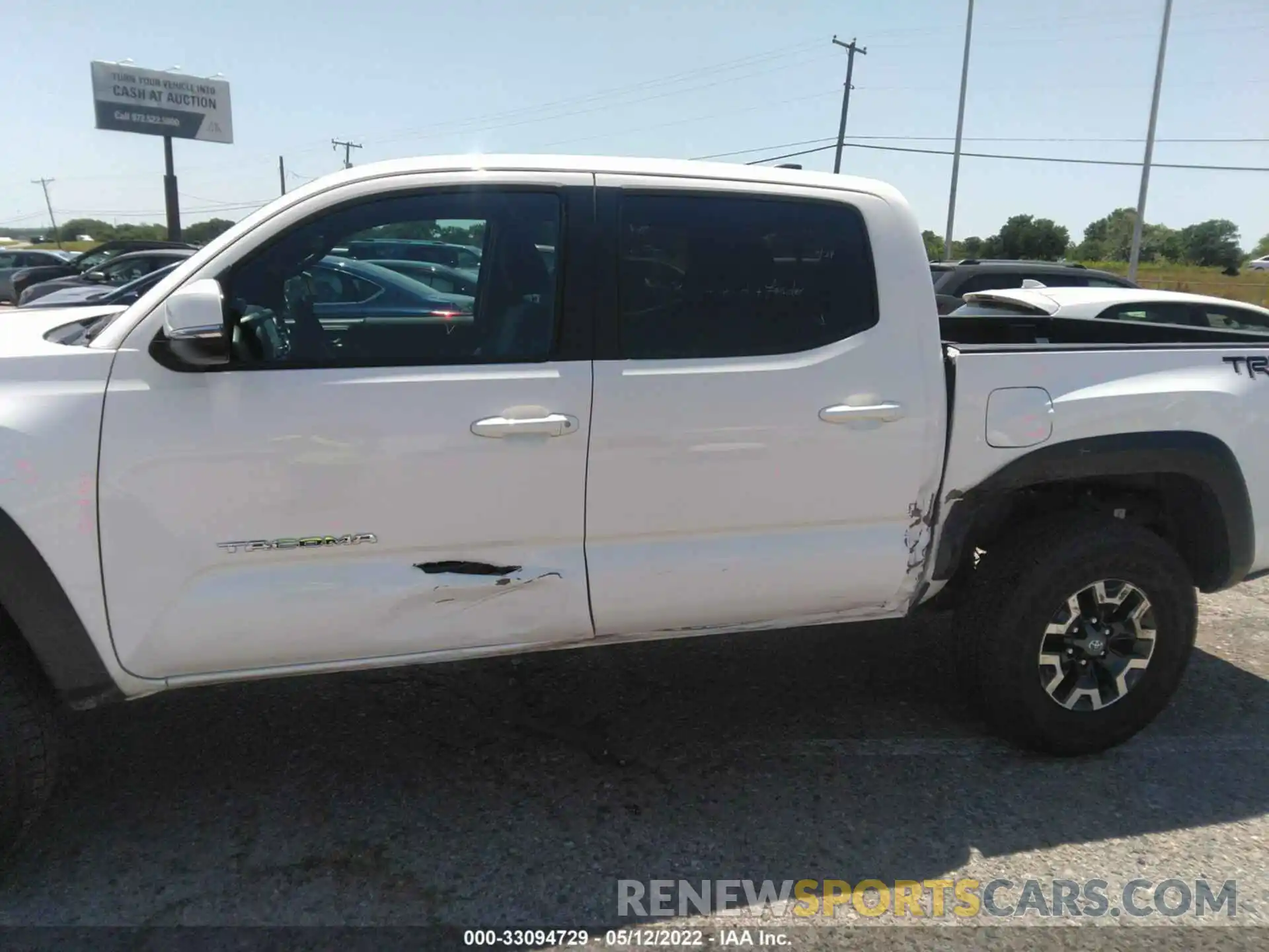 6 Photograph of a damaged car 3TMCZ5ANXNM476495 TOYOTA TACOMA 4WD 2022