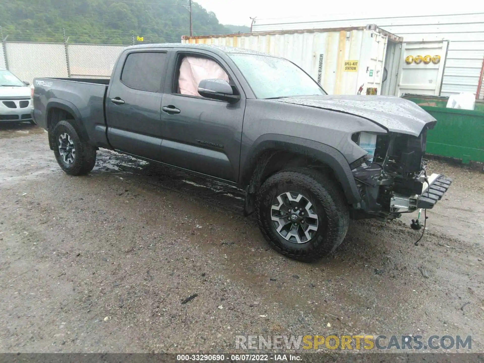 1 Photograph of a damaged car 3TMDZ5BN1NM126272 TOYOTA TACOMA 4WD 2022