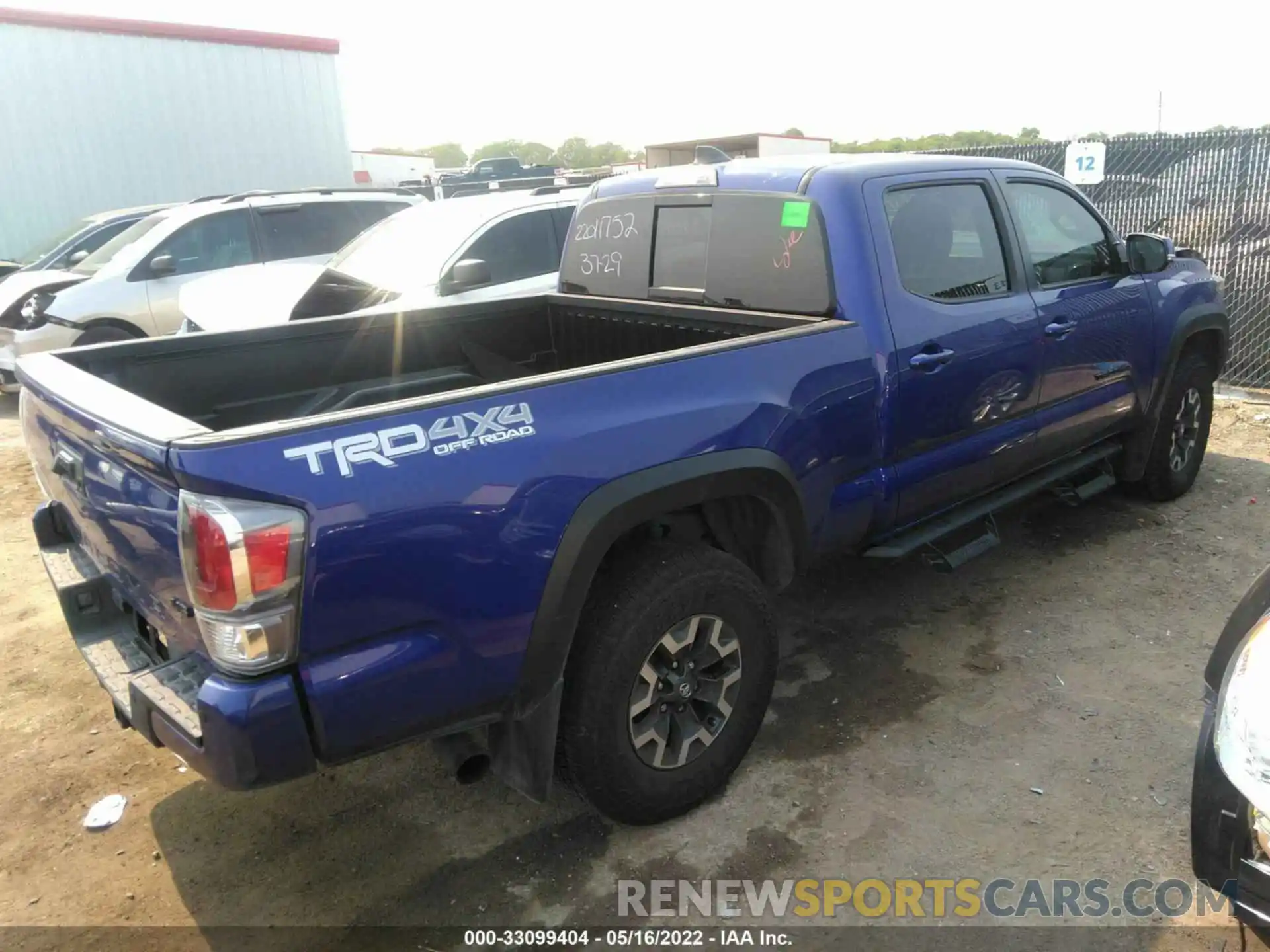 4 Photograph of a damaged car 3TMDZ5BN7NM123702 TOYOTA TACOMA 4WD 2022