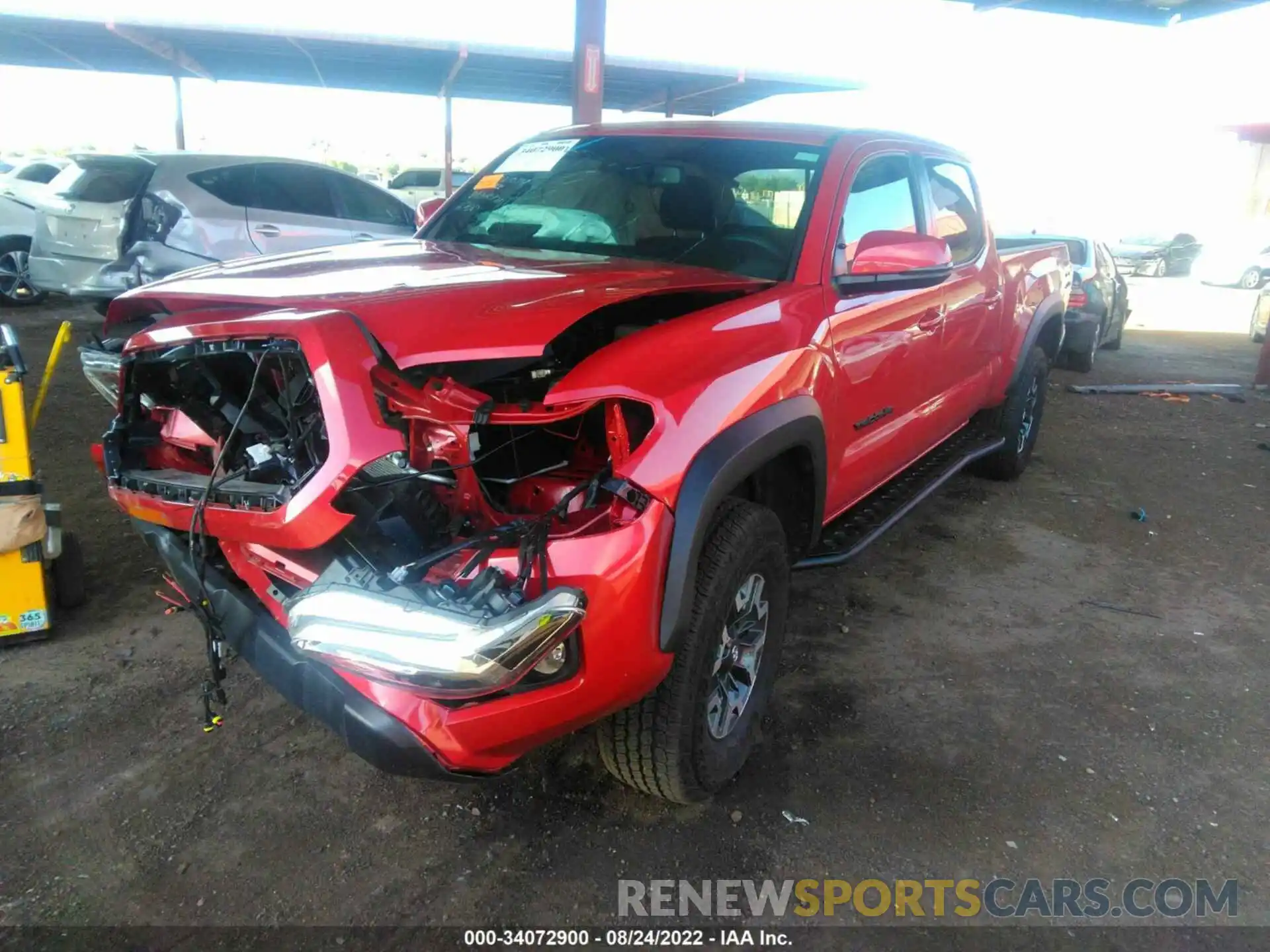 2 Photograph of a damaged car 3TMDZ5BN9NM122700 TOYOTA TACOMA 4WD 2022