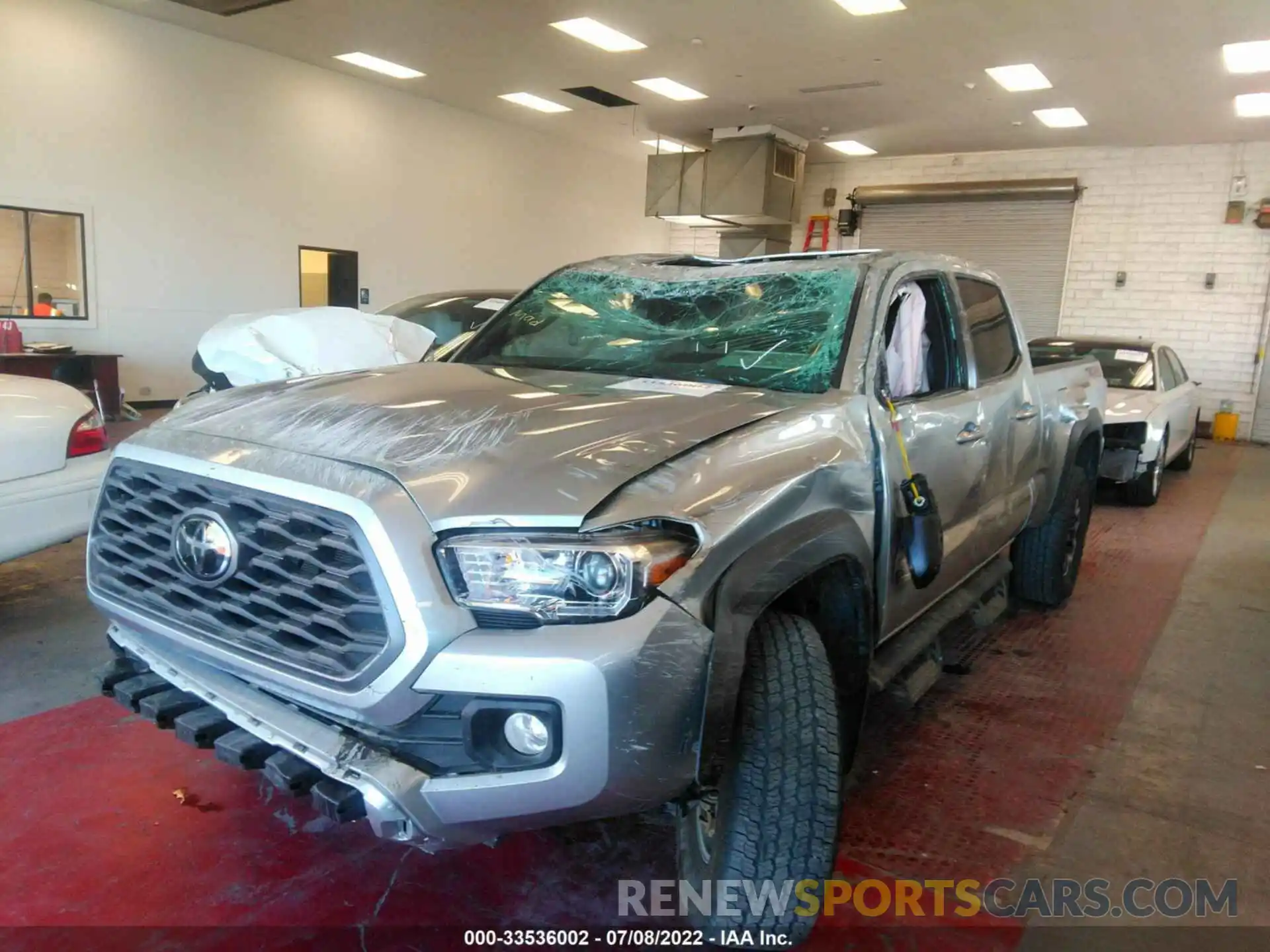 6 Photograph of a damaged car 3TMDZ5BNXNM126304 TOYOTA TACOMA 4WD 2022