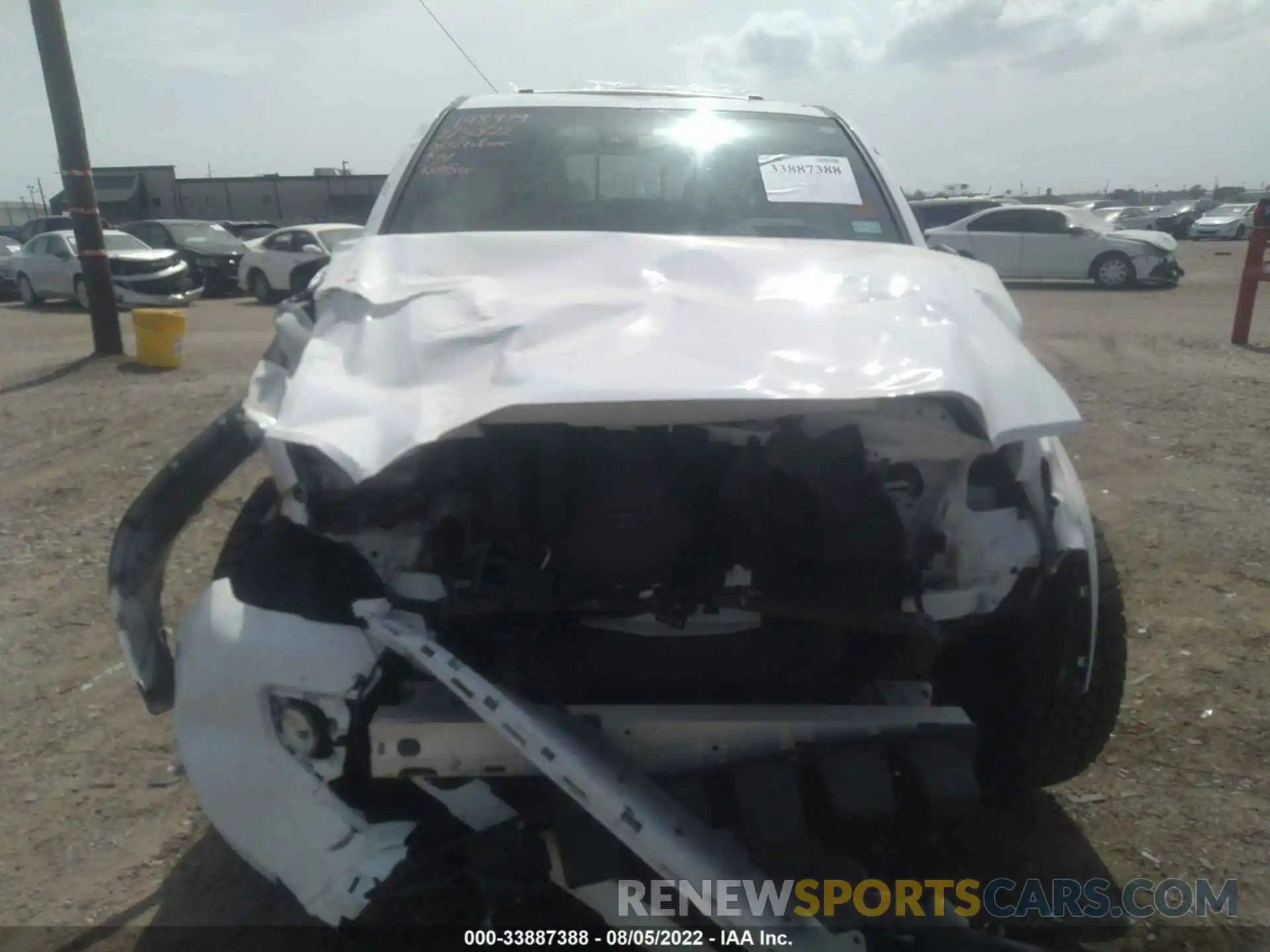 6 Photograph of a damaged car 3TMGZ5AN7NM477380 TOYOTA TACOMA 4WD 2022