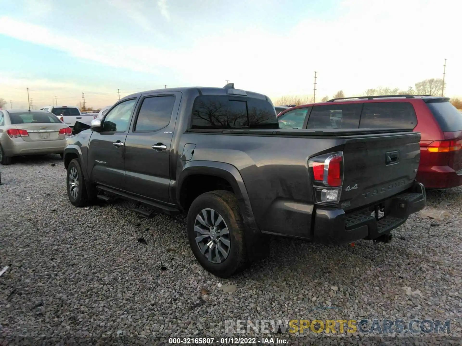 3 Photograph of a damaged car 3TMGZ5ANXNM465448 TOYOTA TACOMA 4WD 2022