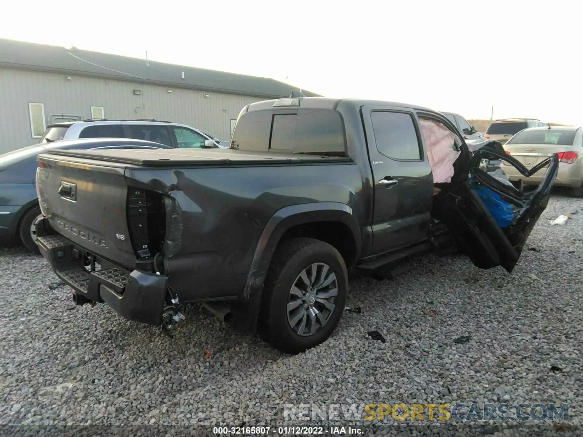 4 Фотография поврежденного автомобиля 3TMGZ5ANXNM465448 TOYOTA TACOMA 4WD 2022