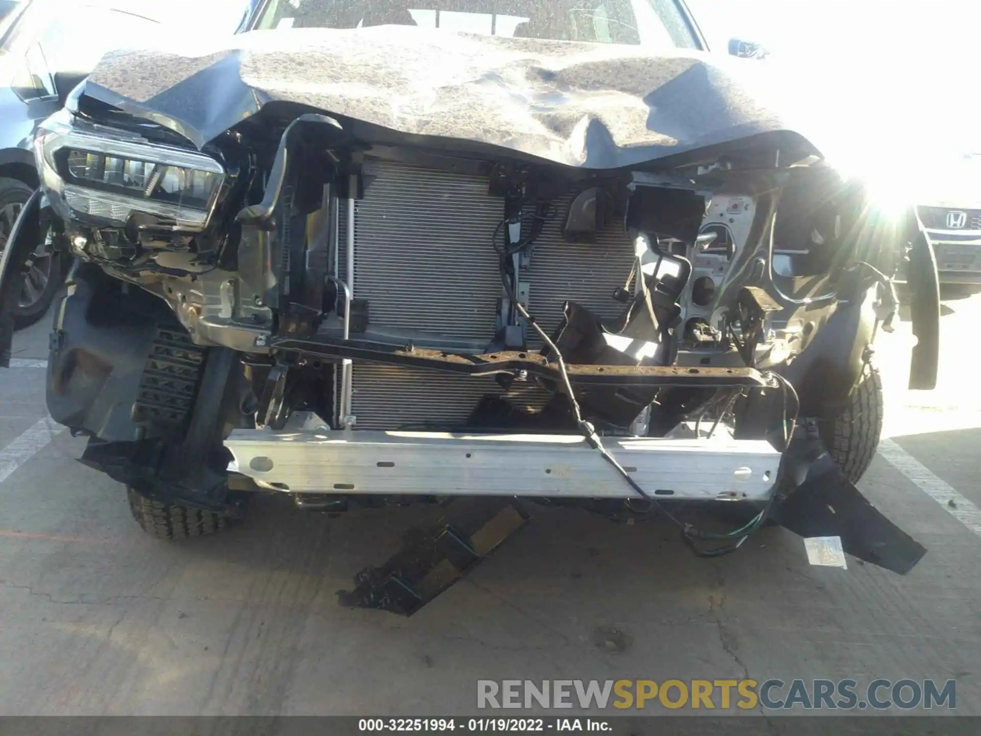 6 Photograph of a damaged car 3TYCZ5AN2NT055942 TOYOTA TACOMA 4WD 2022