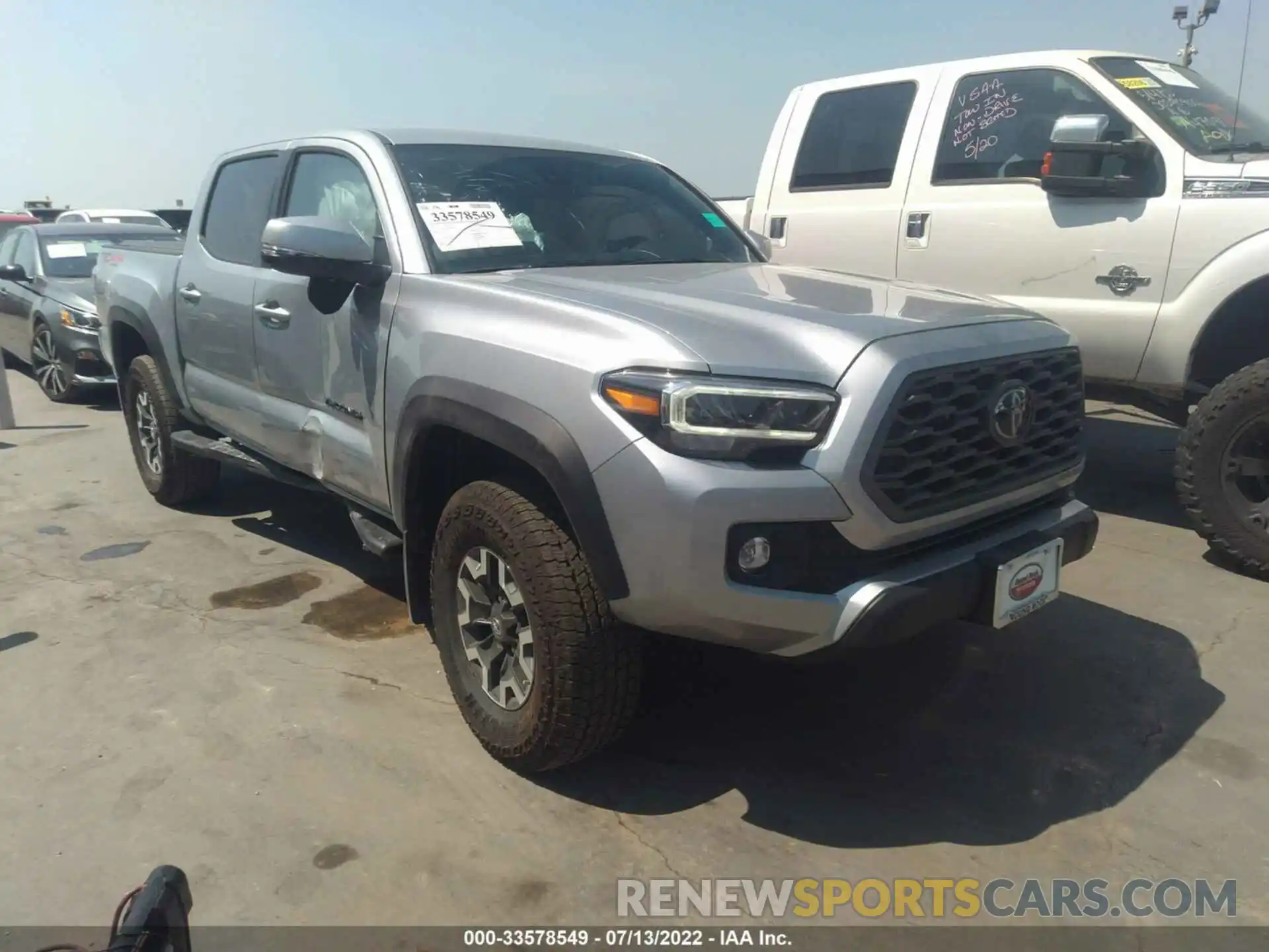 1 Photograph of a damaged car 3TYCZ5AN2NT078136 TOYOTA TACOMA 4WD 2022