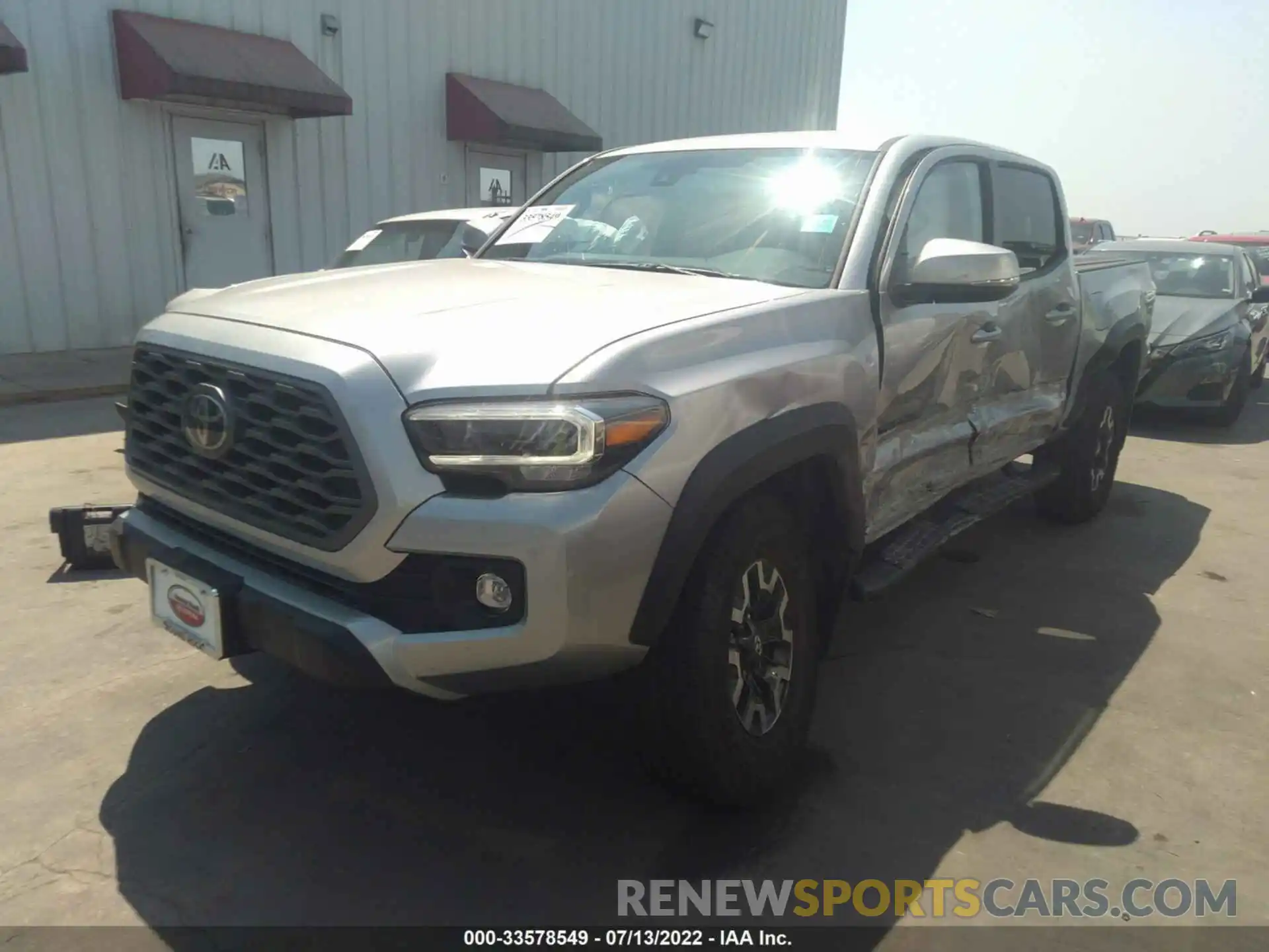 2 Photograph of a damaged car 3TYCZ5AN2NT078136 TOYOTA TACOMA 4WD 2022