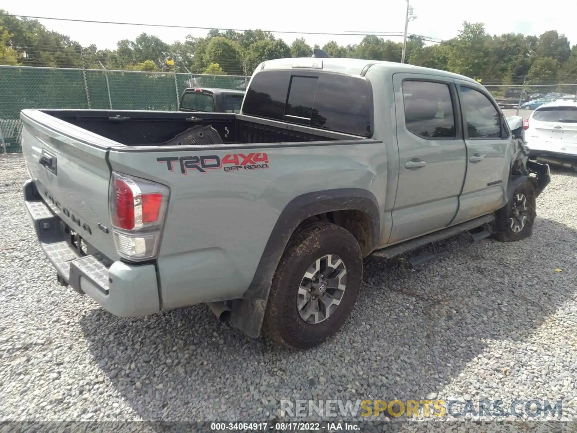 4 Photograph of a damaged car 3TYCZ5AN3NT063919 TOYOTA TACOMA 4WD 2022