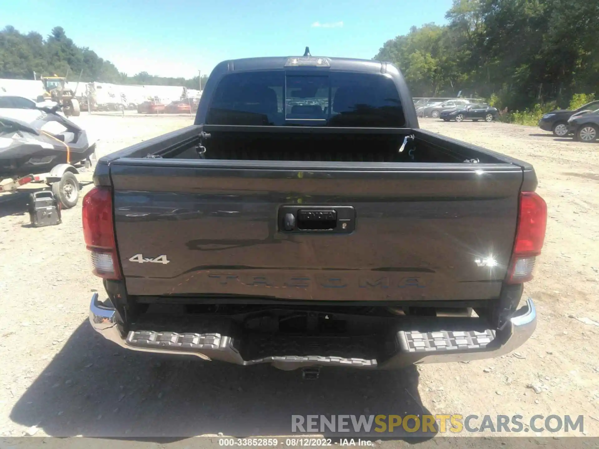 6 Photograph of a damaged car 3TYCZ5AN3NT065797 TOYOTA TACOMA 4WD 2022