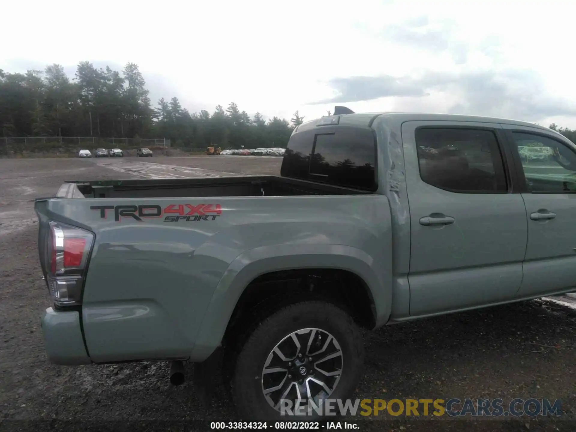 12 Фотография поврежденного автомобиля 3TYCZ5AN7NT070694 TOYOTA TACOMA 4WD 2022