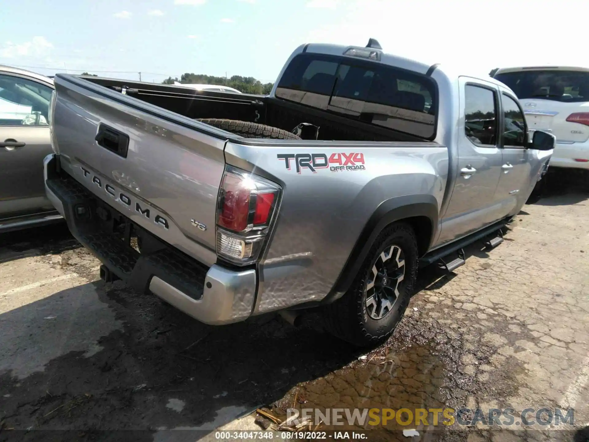 4 Фотография поврежденного автомобиля 3TYCZ5AN8NT055315 TOYOTA TACOMA 4WD 2022