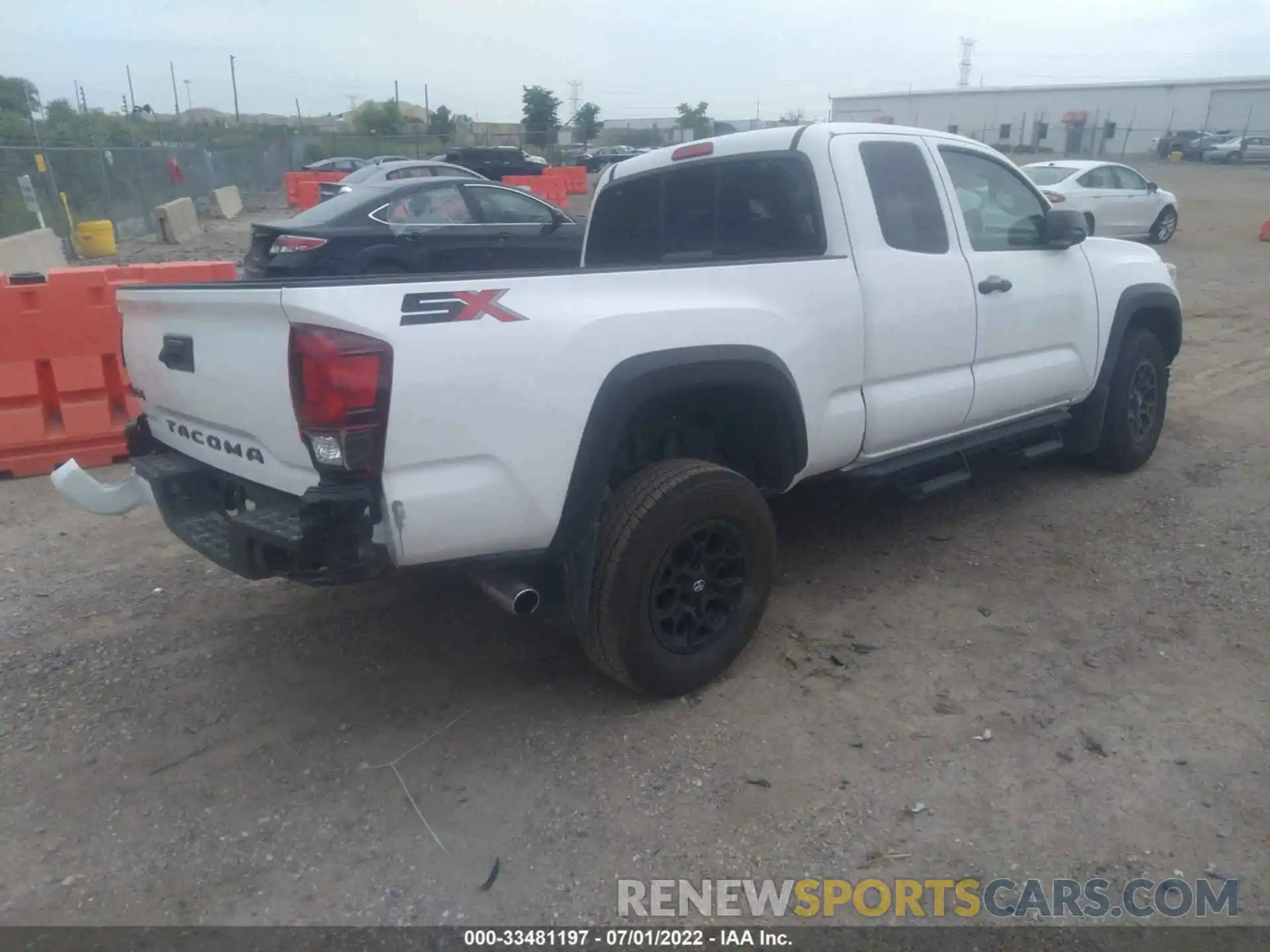 4 Photograph of a damaged car 3TYSX5EN7NT013391 TOYOTA TACOMA 4WD 2022