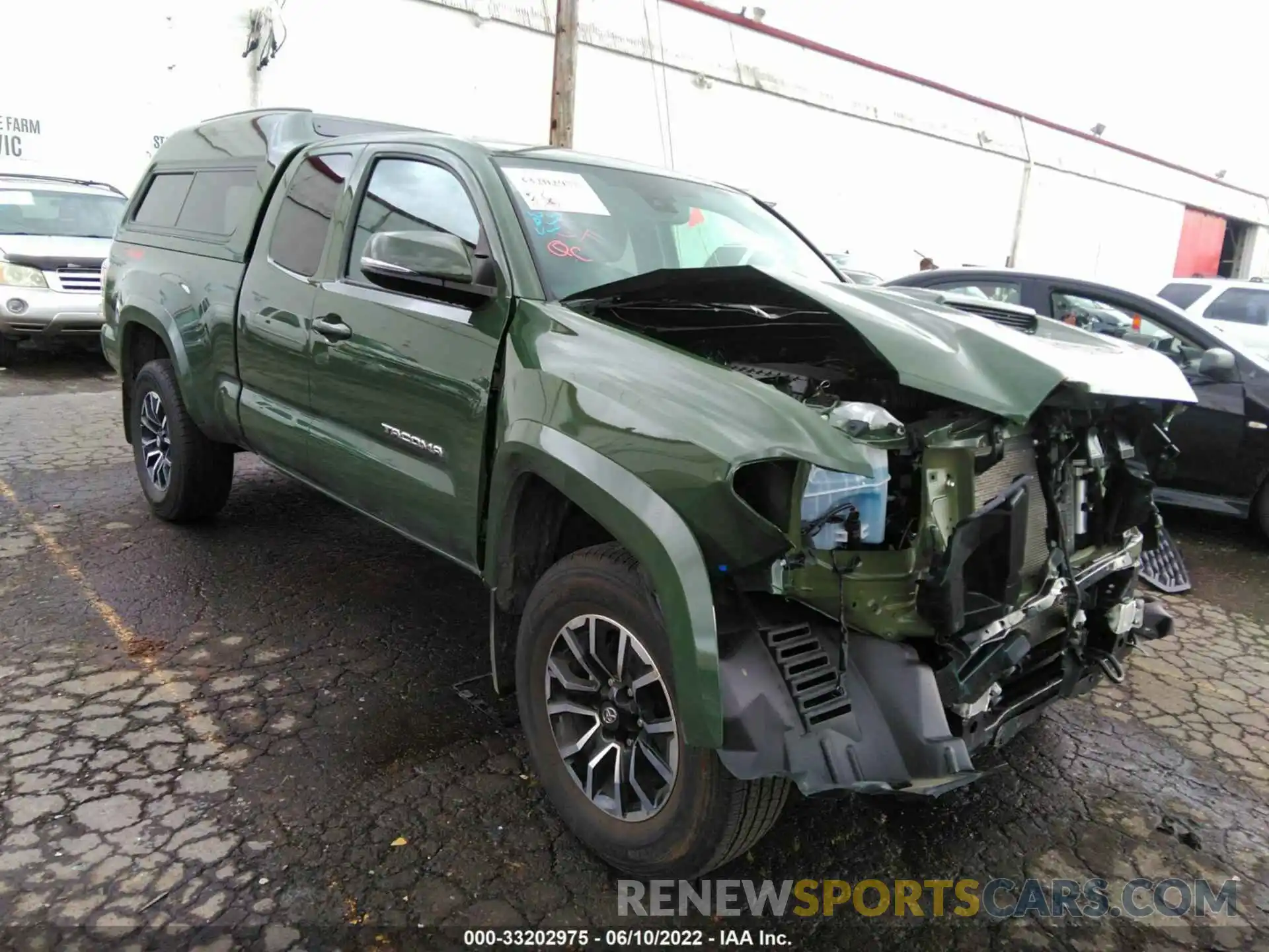 1 Photograph of a damaged car 3TYSZ5AN9NT056369 TOYOTA TACOMA 4WD 2022