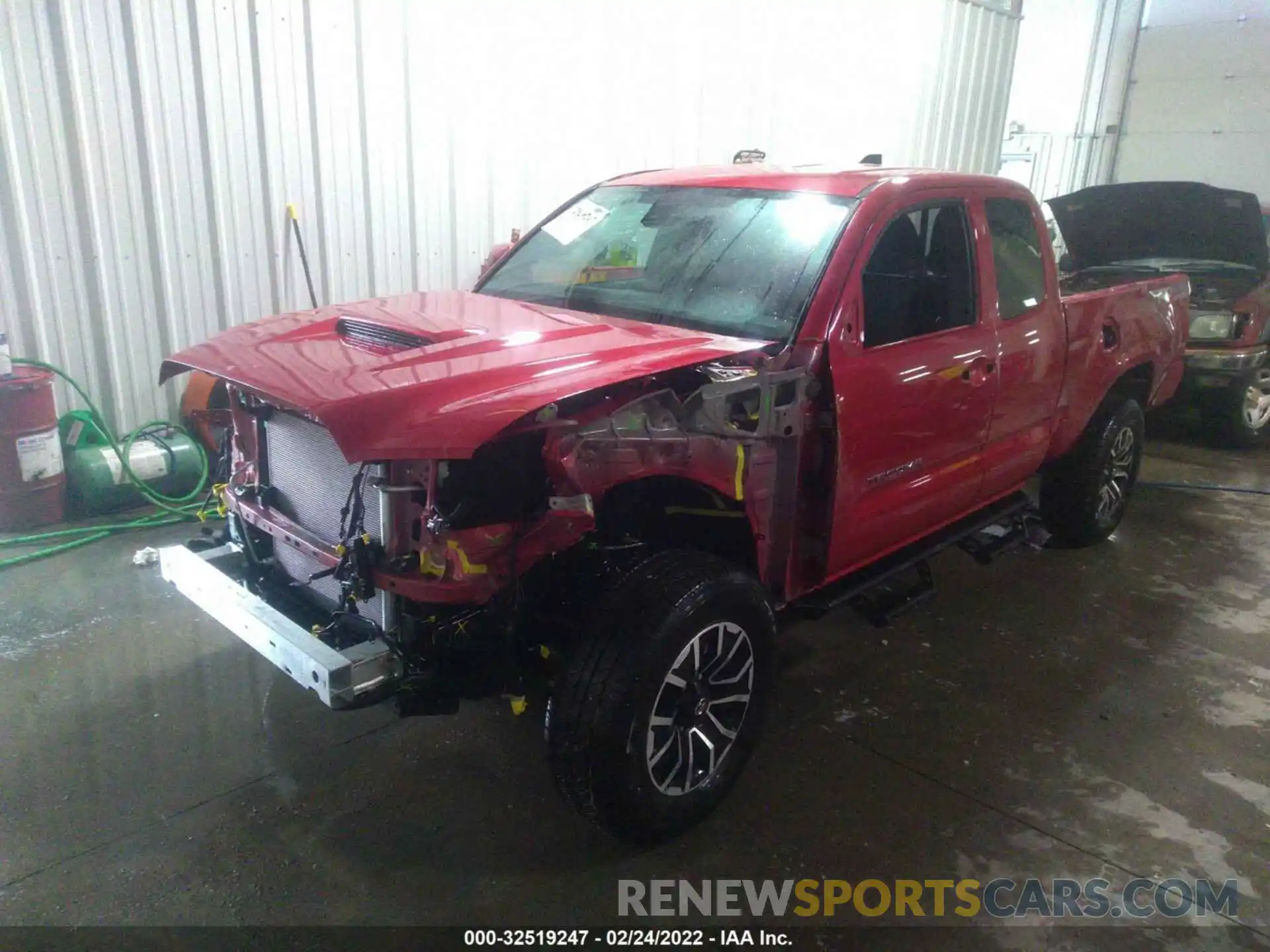 2 Photograph of a damaged car 3TYSZ5AN9NT058994 TOYOTA TACOMA 4WD 2022