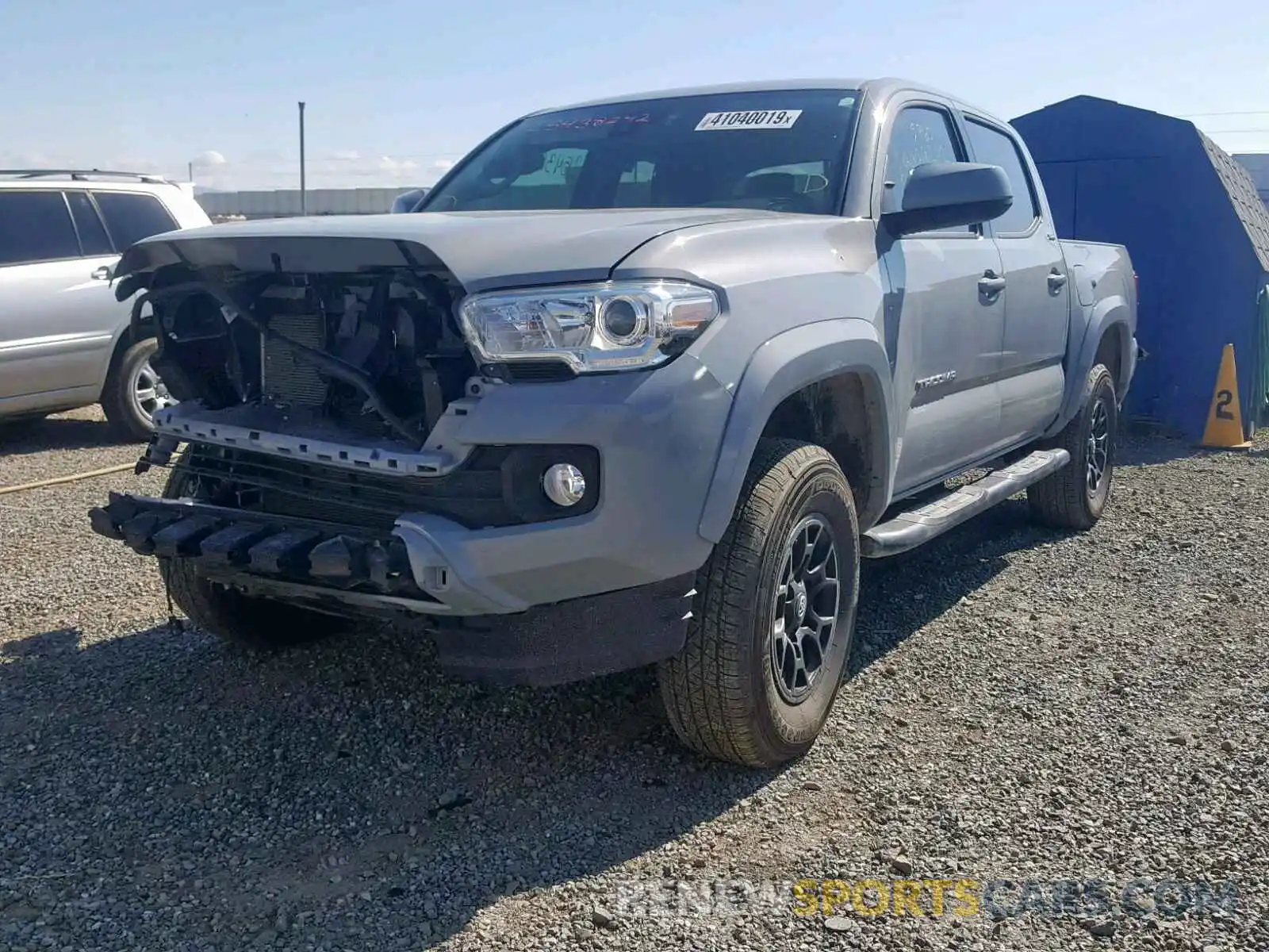 2 Photograph of a damaged car 2TMXZ5AN5KM214489 TOYOTA TACOMA DOU 2019