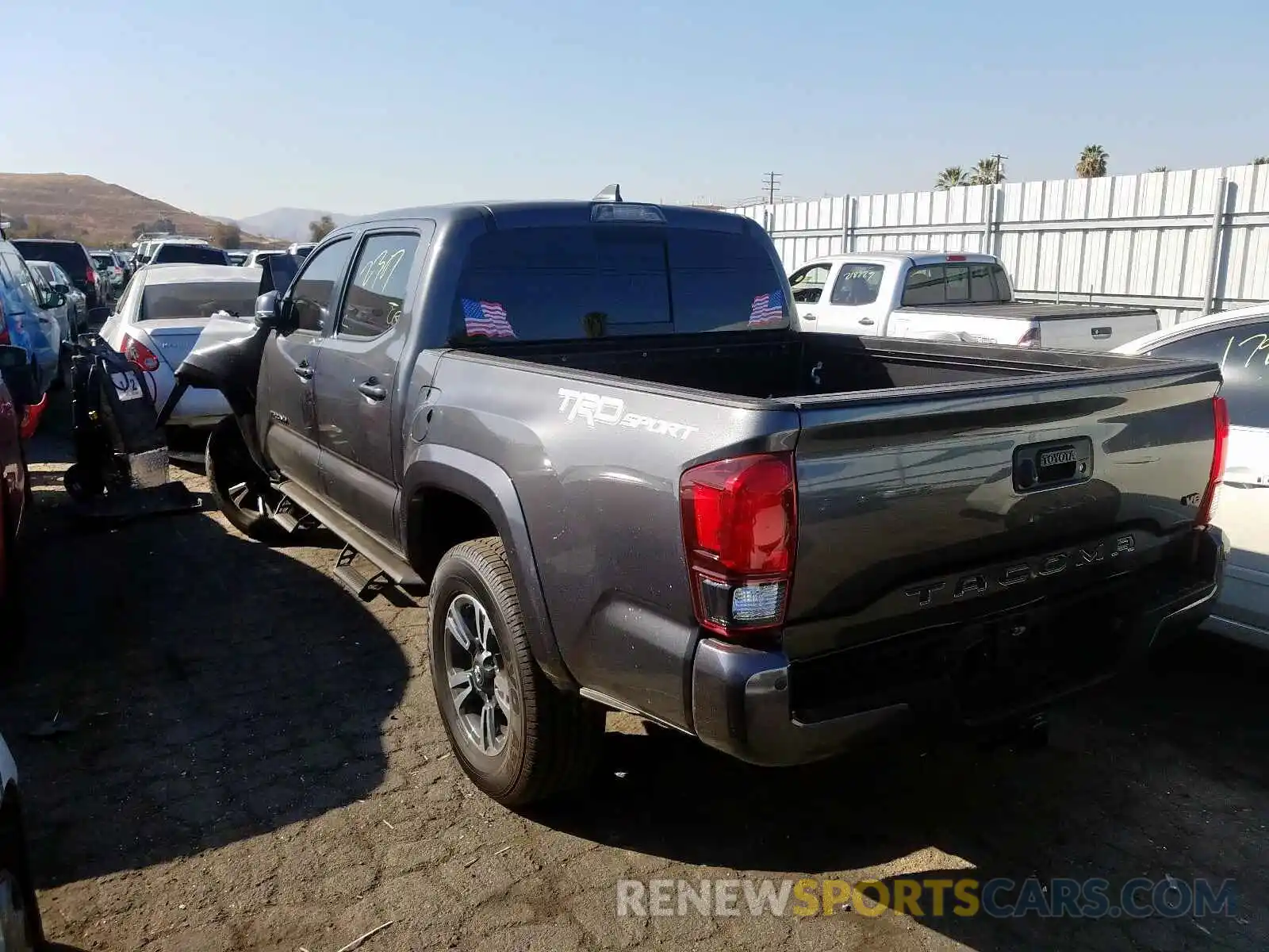 3 Photograph of a damaged car 3TMAZ5CN0KM107242 TOYOTA TACOMA DOU 2019