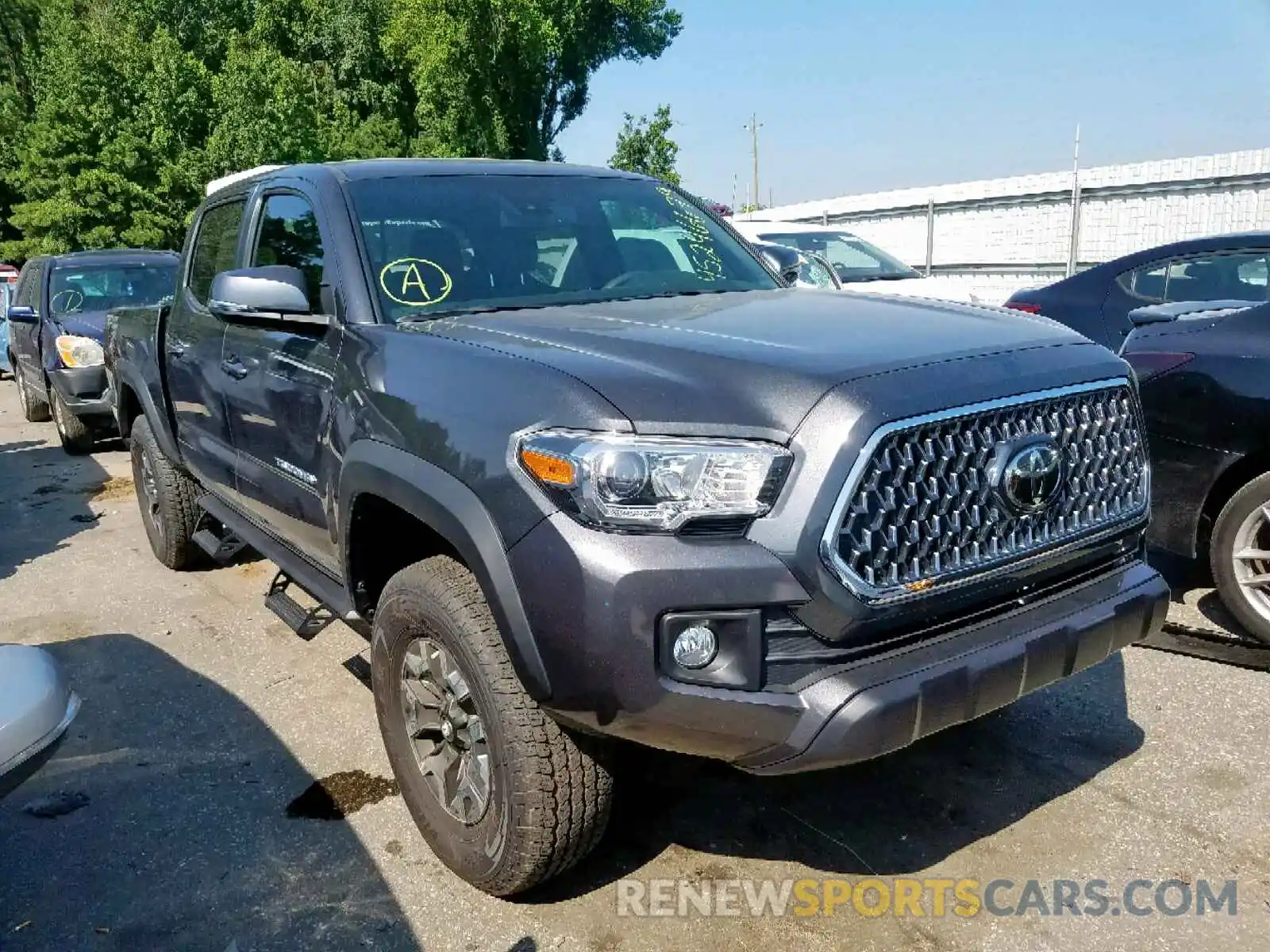 1 Photograph of a damaged car 3TMAZ5CN1KM083470 TOYOTA TACOMA DOU 2019