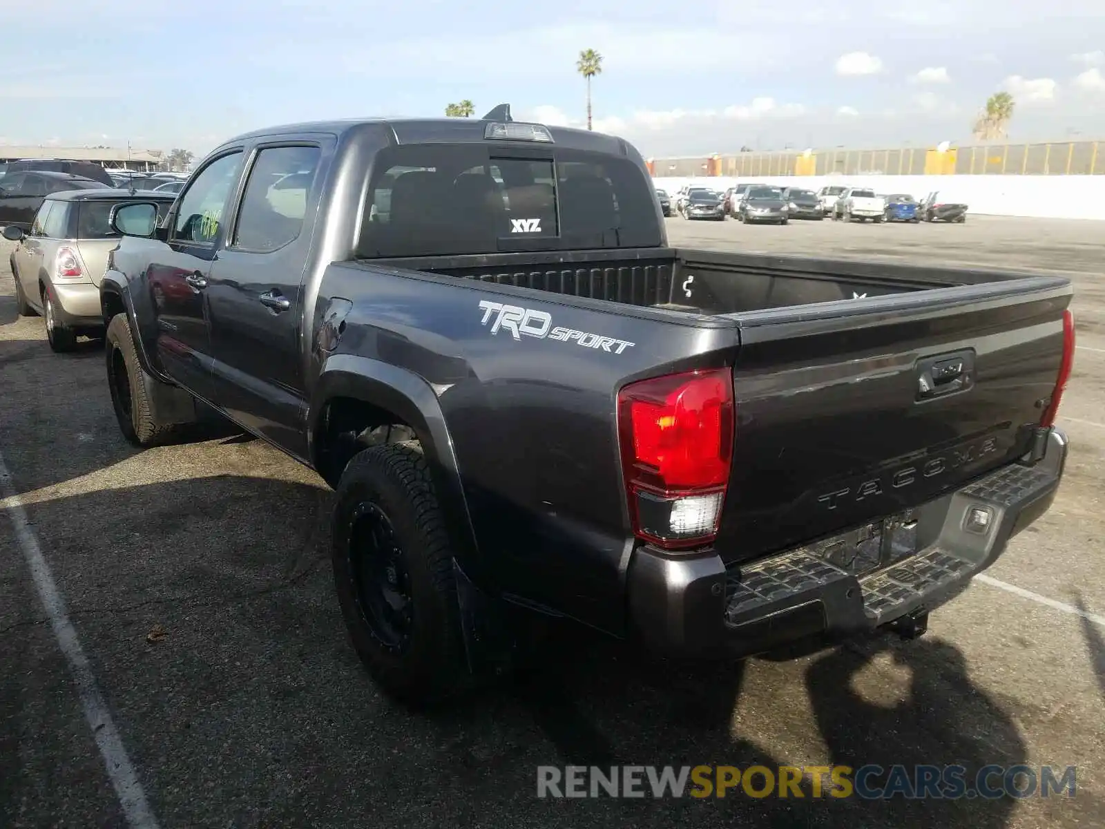 3 Photograph of a damaged car 3TMAZ5CN1KM089673 TOYOTA TACOMA DOU 2019