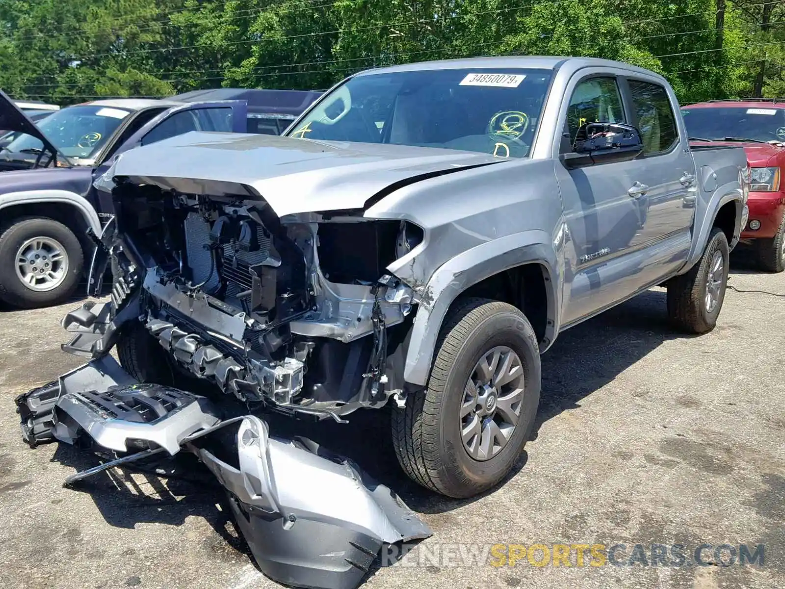 2 Photograph of a damaged car 3TMAZ5CN1KM094825 TOYOTA TACOMA DOU 2019