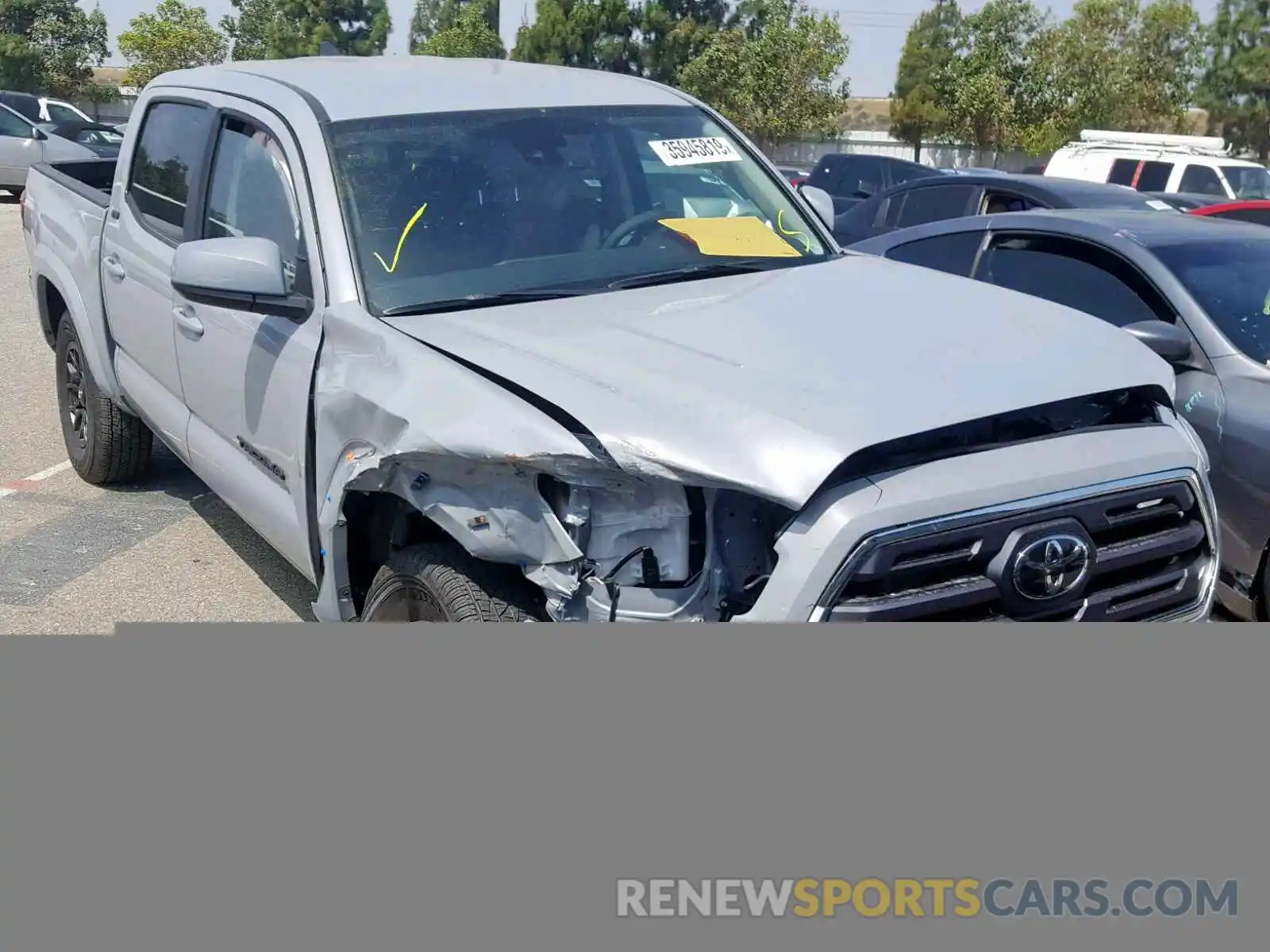 1 Photograph of a damaged car 3TMAZ5CN2KM099239 TOYOTA TACOMA DOU 2019