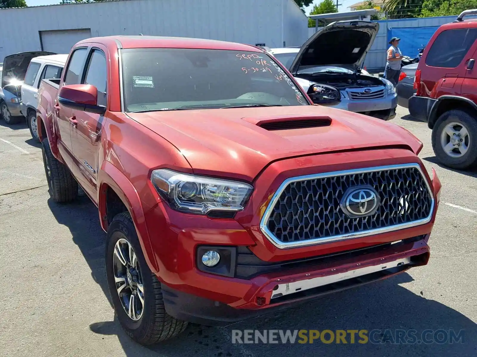 1 Photograph of a damaged car 3TMAZ5CN3KM080215 TOYOTA TACOMA DOU 2019