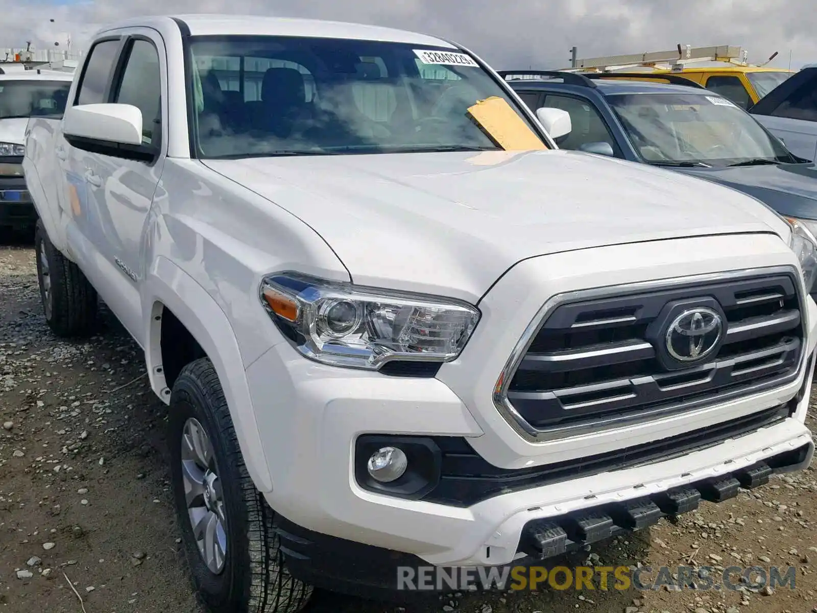 1 Photograph of a damaged car 3TMAZ5CN3KM082160 TOYOTA TACOMA DOU 2019