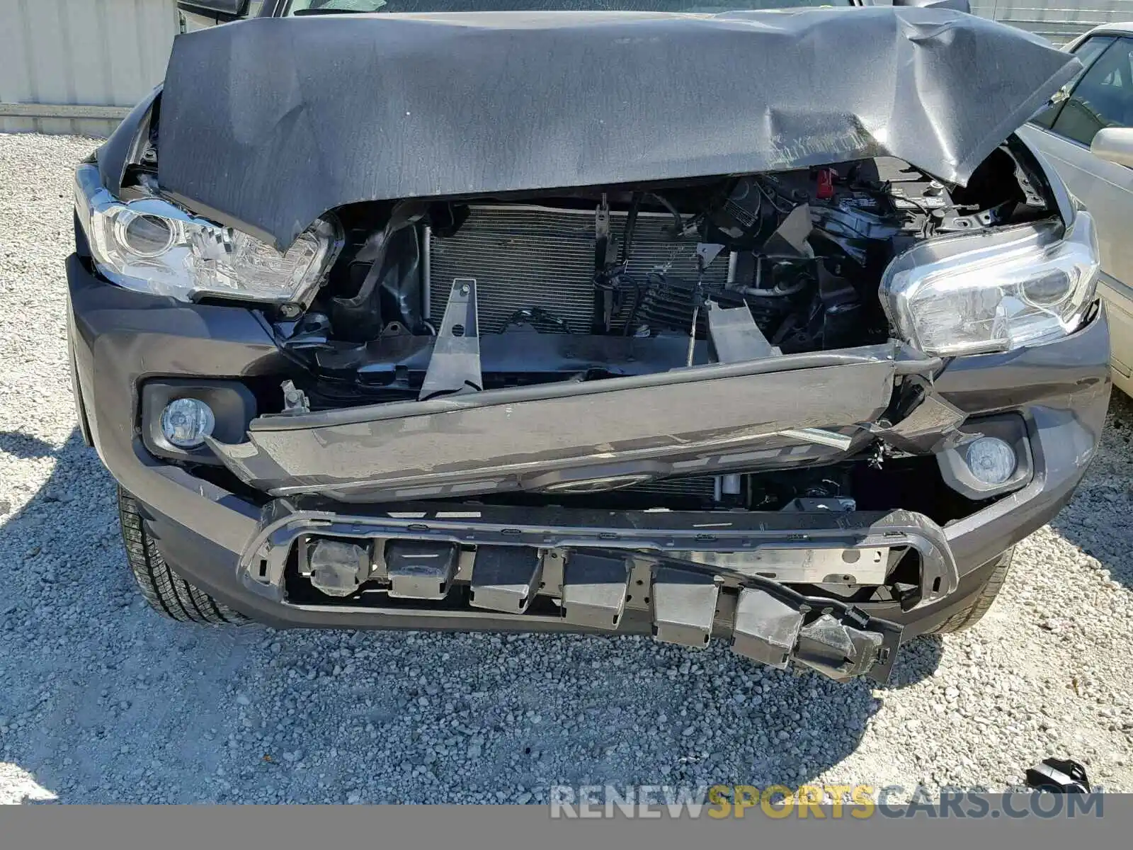 9 Photograph of a damaged car 3TMAZ5CN4KM083897 TOYOTA TACOMA DOU 2019