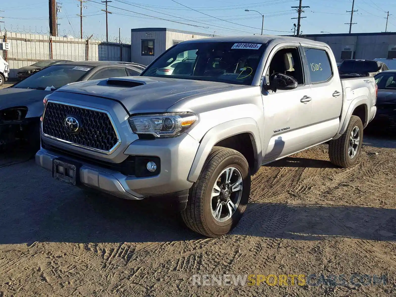 2 Photograph of a damaged car 3TMAZ5CN6KM096425 TOYOTA TACOMA DOU 2019